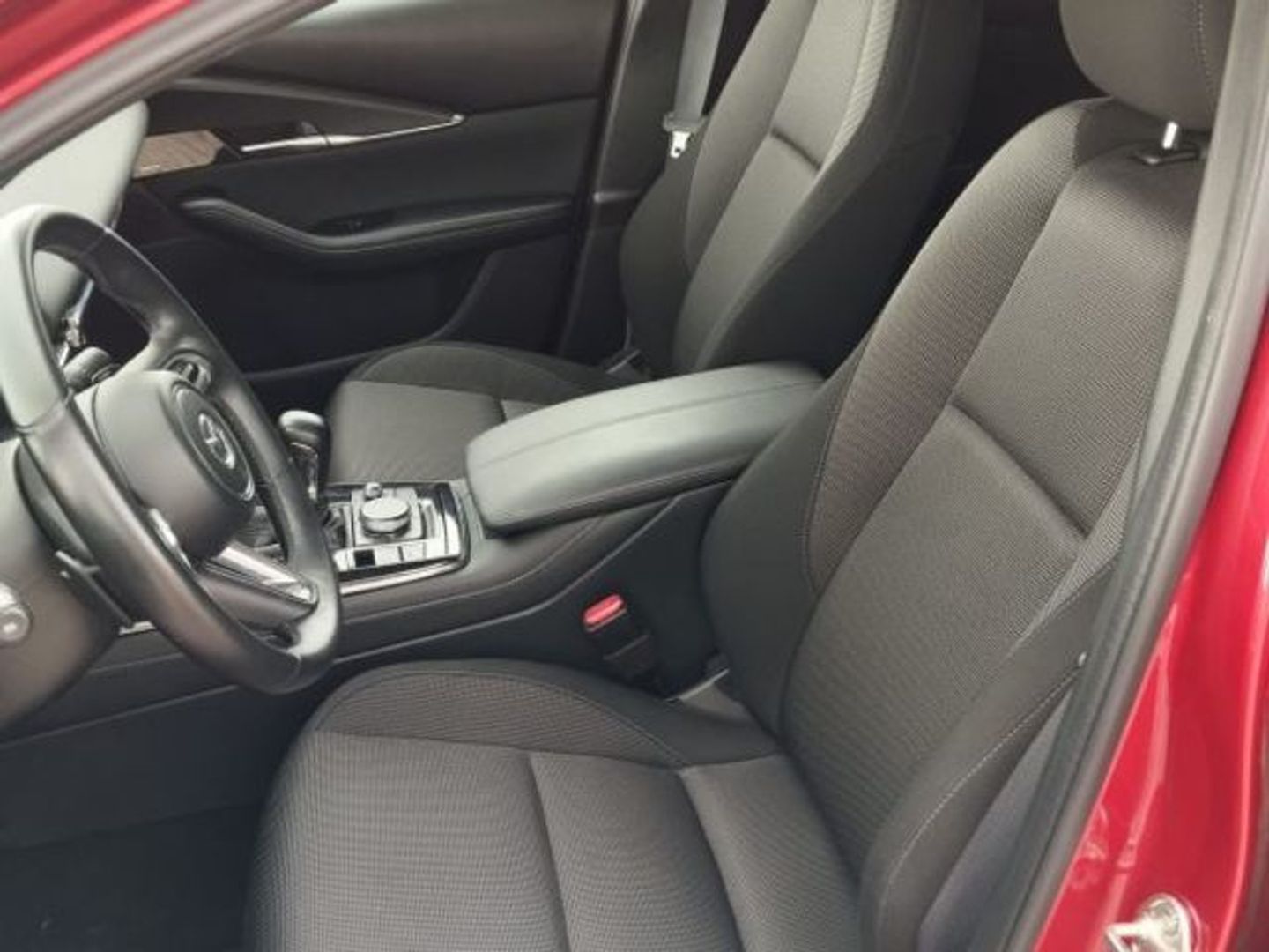 Mazda CX-30 2.0 Skyactiv-G Zenith 2WD AT 90 kW (122 CV) Rojo All Terrain / Pick-up