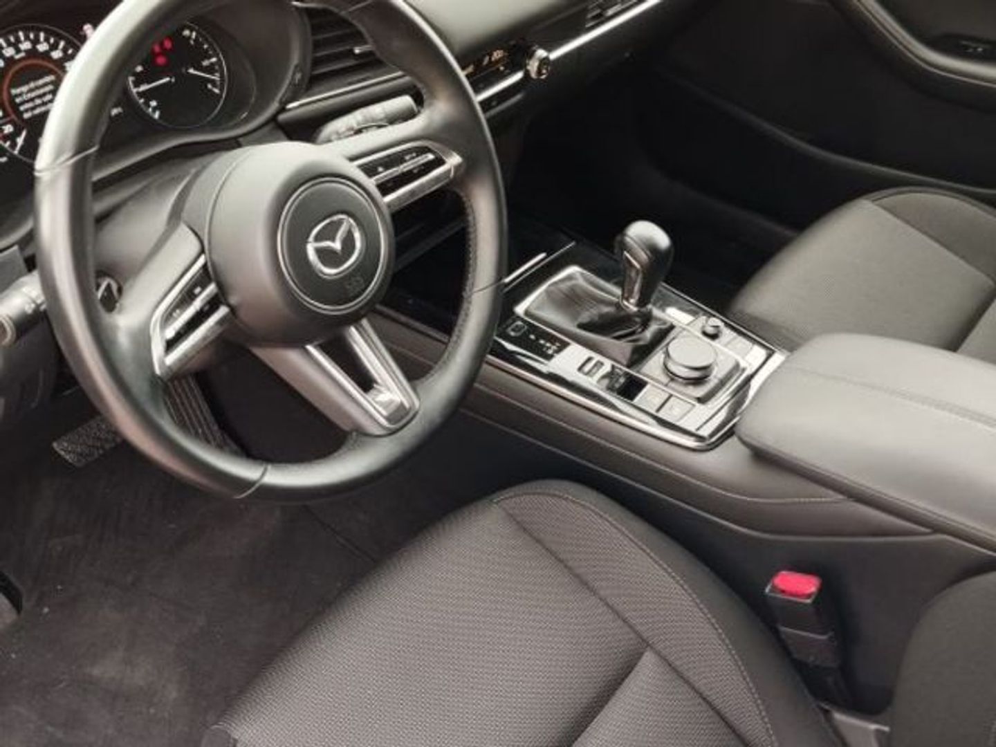 Mazda CX-30 2.0 Skyactiv-G Zenith 2WD AT 90 kW (122 CV) Rojo All Terrain / Pick-up
