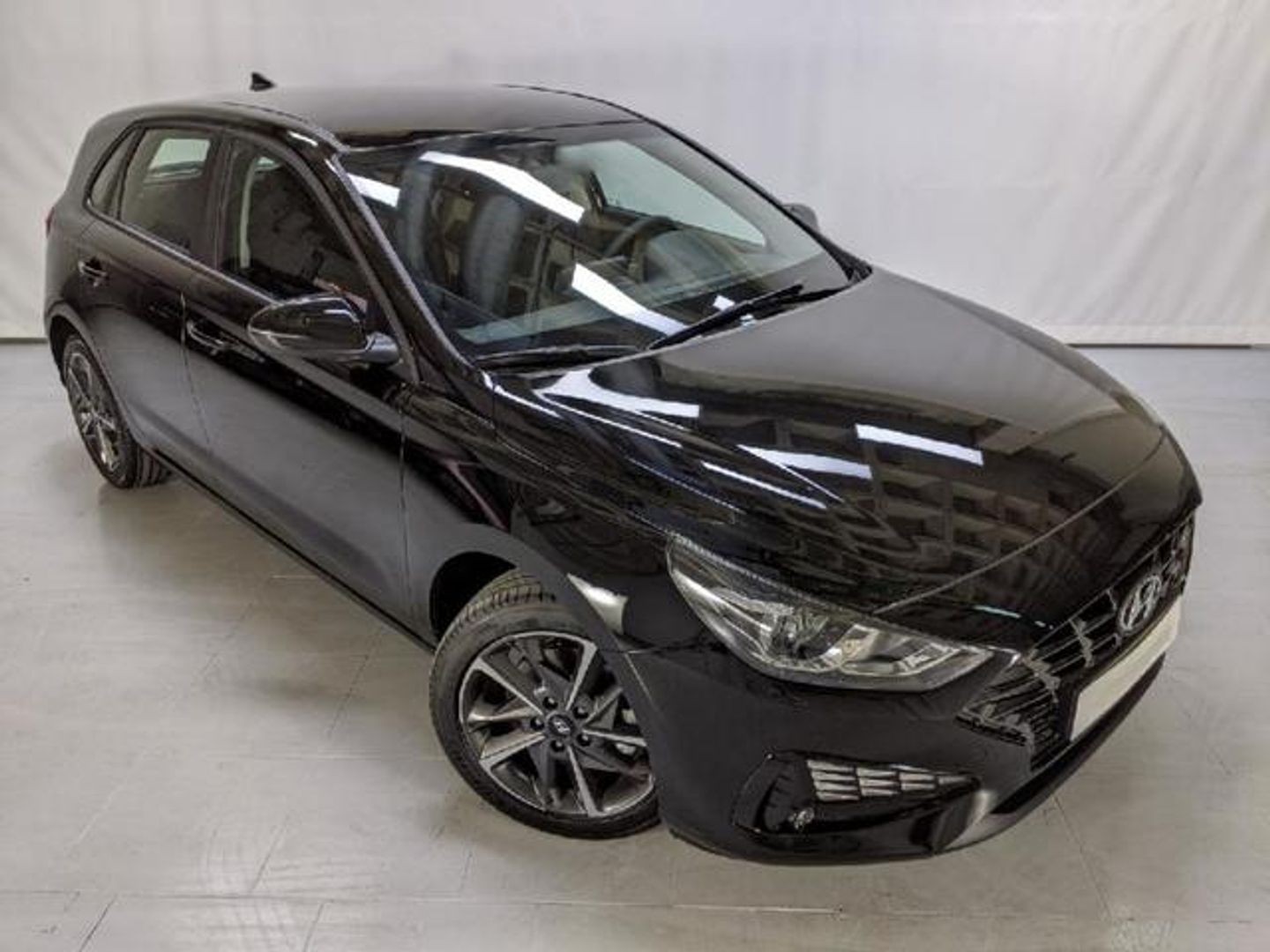 Hyundai i30 1.5 DPI Klass SLX 81 kW (110 CV) Negro Sedan