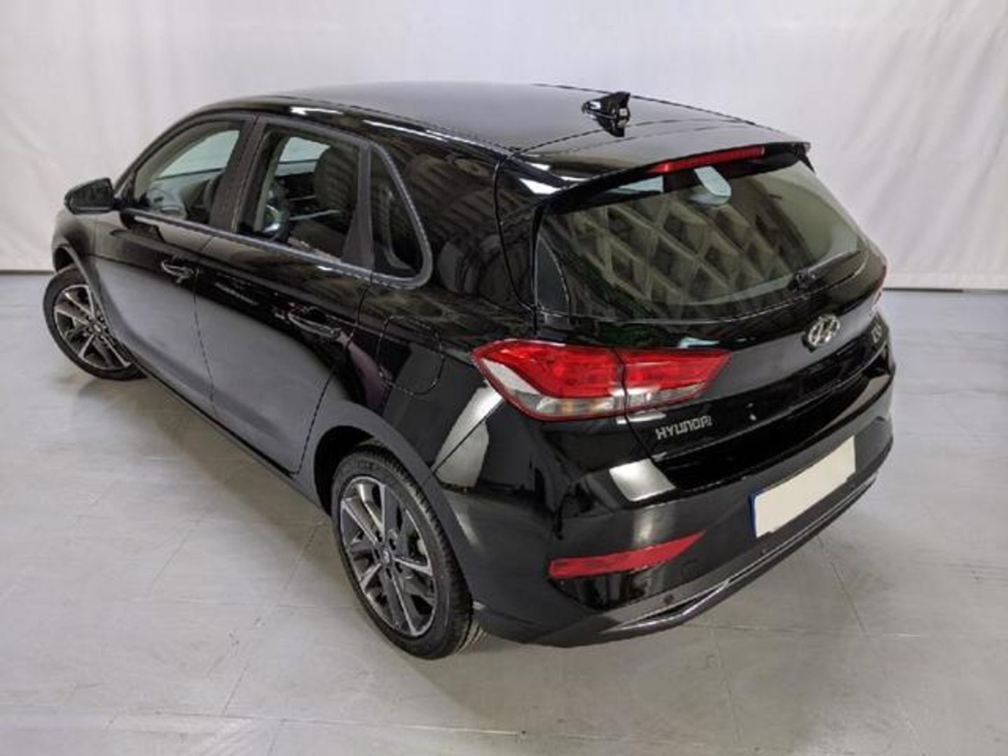 Hyundai i30 1.5 DPI Klass SLX 81 kW (110 CV) Negro Sedan