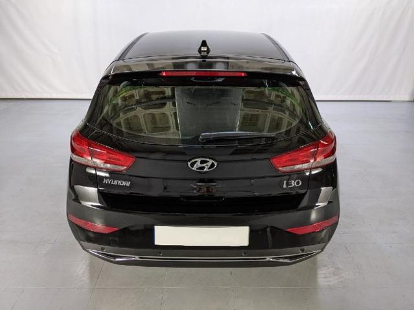 Hyundai i30 1.5 DPI Klass SLX 81 kW (110 CV) Negro Sedan