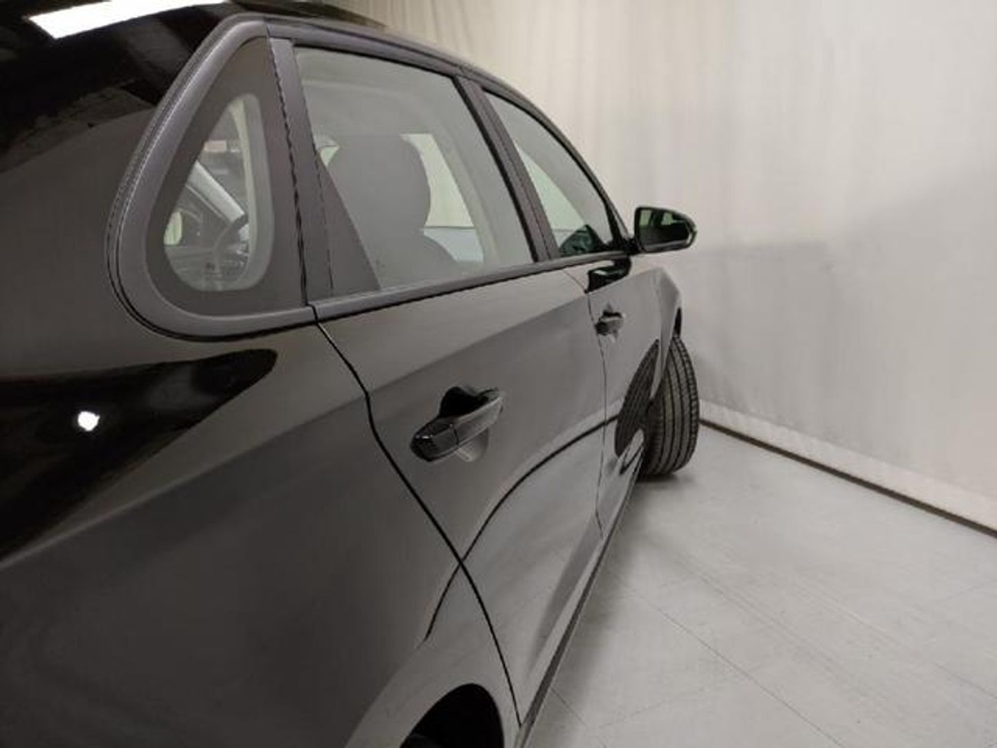 Hyundai i30 1.5 DPI Klass SLX 81 kW (110 CV) Negro Sedan