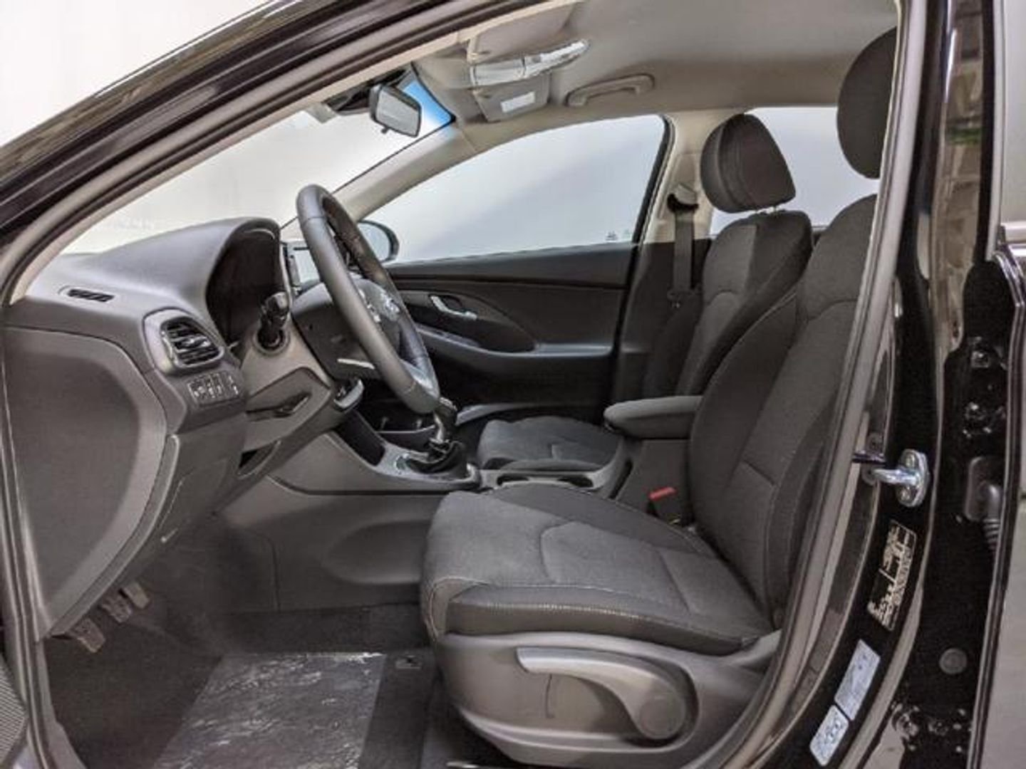 Hyundai i30 1.5 DPI Klass SLX 81 kW (110 CV) Negro Sedan