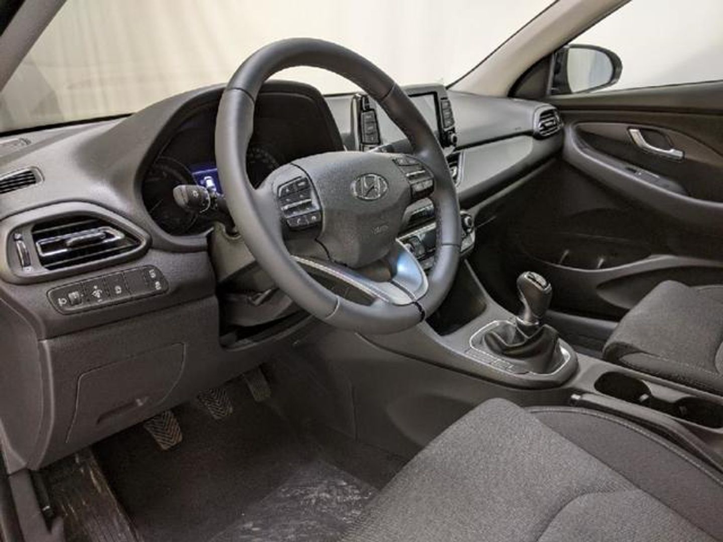 Hyundai i30 1.5 DPI Klass SLX 81 kW (110 CV) Negro Sedan