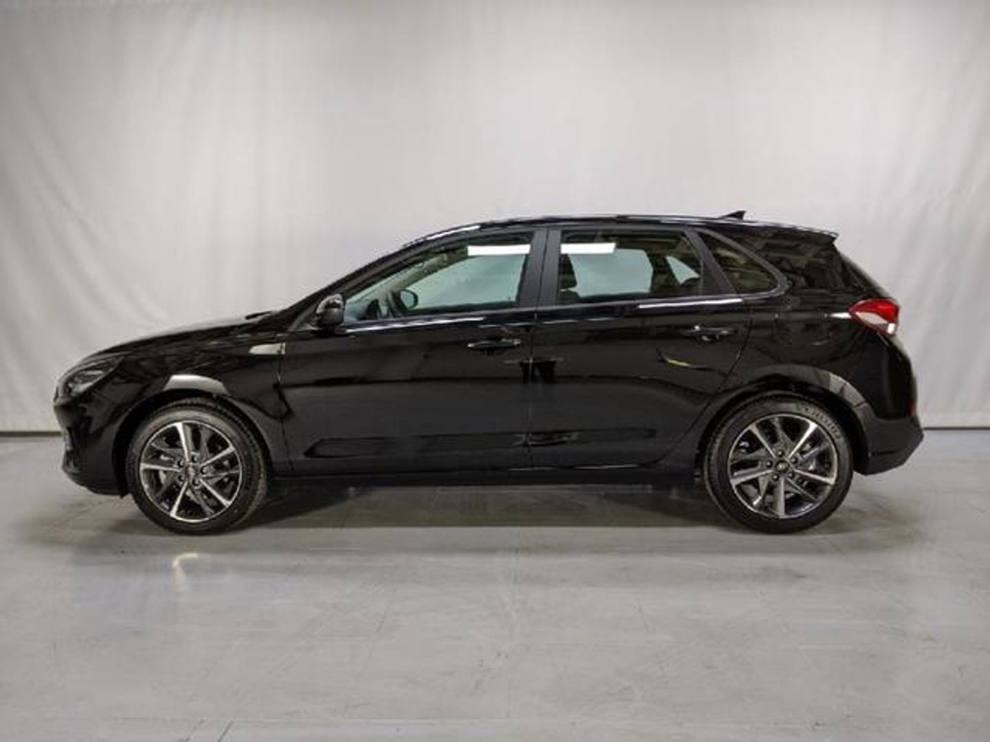Hyundai i30 1.5 DPI Klass SLX 81 kW (110 CV) Negro Sedan