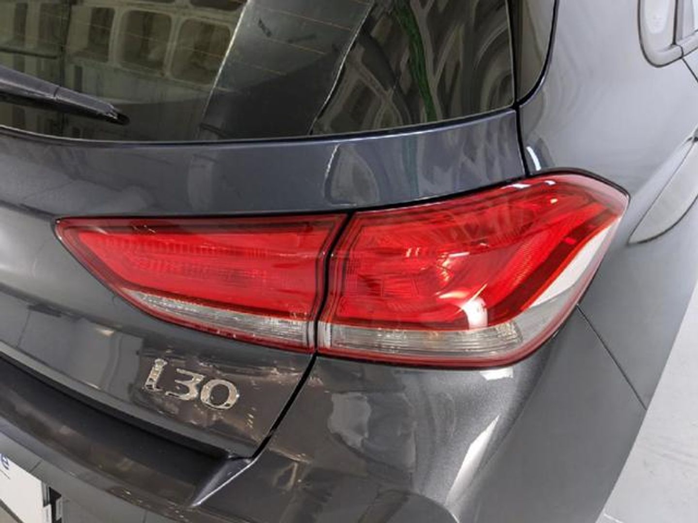 Hyundai i30 1.5 DPI Klass SLX 81 kW (110 CV) Gris Sedan