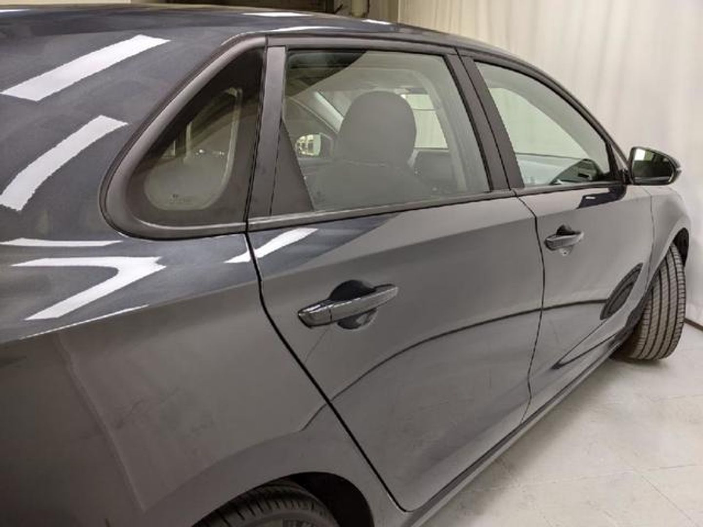 Hyundai i30 1.5 DPI Klass SLX 81 kW (110 CV) Gris Sedan