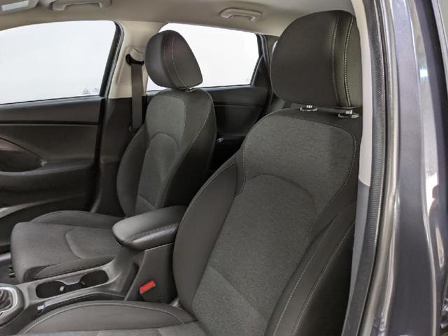 Hyundai i30 1.5 DPI Klass SLX 81 kW (110 CV) Gris Sedan