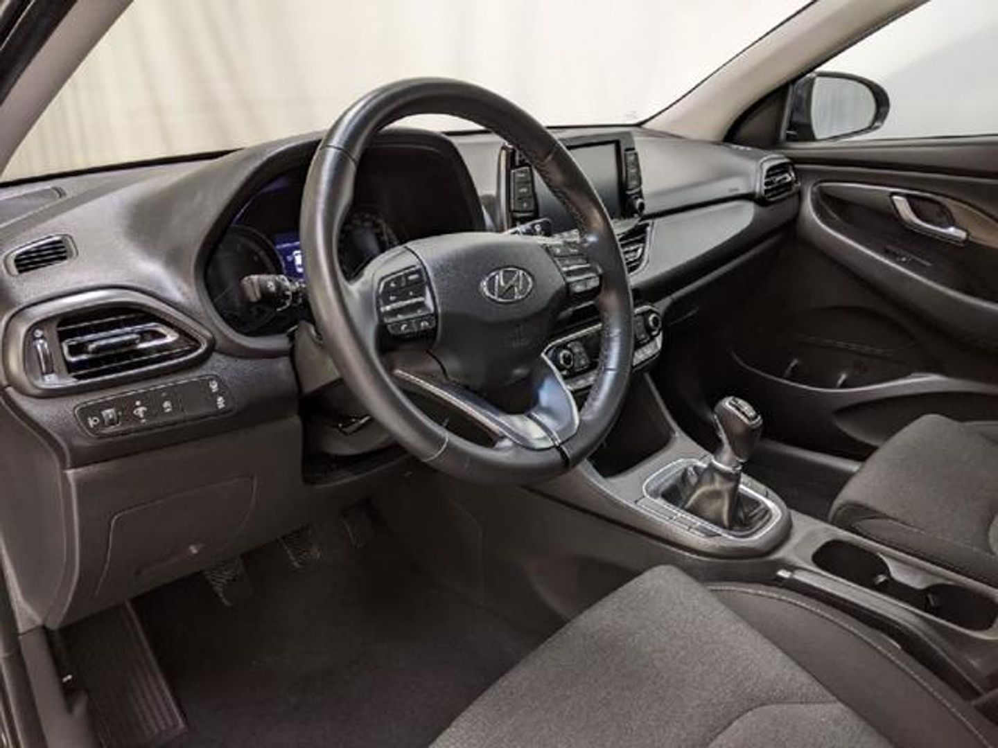 Hyundai i30 1.5 DPI Klass SLX 81 kW (110 CV) Gris Sedan