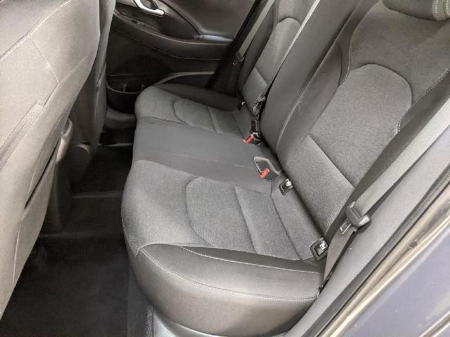 Hyundai i30 1.5 DPI Klass SLX 81 kW (110 CV) Gris Sedan