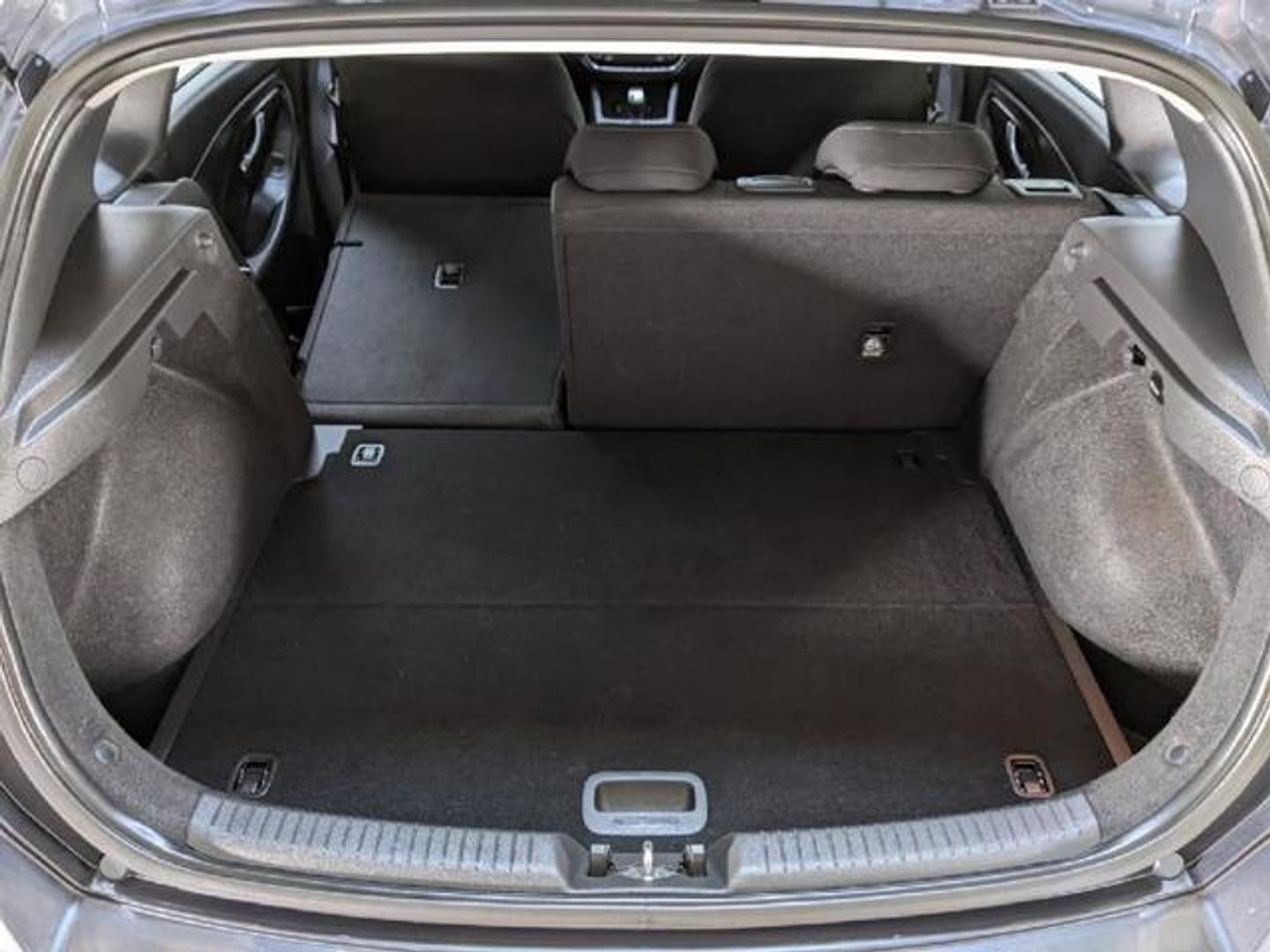 Hyundai i30 1.5 DPI Klass SLX 81 kW (110 CV) Gris Sedan