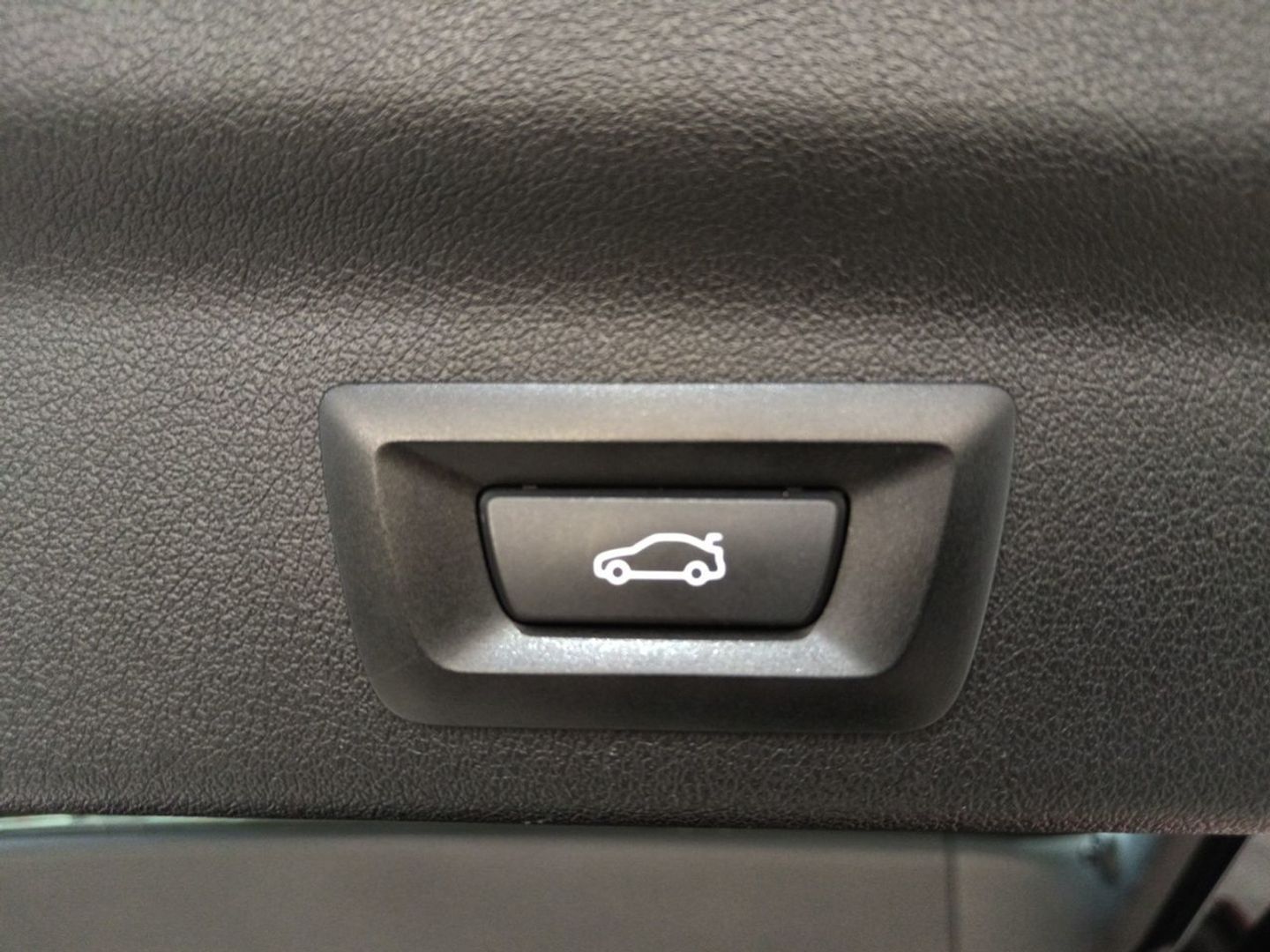 BMW X1 sDrive18i 100 kW (136 CV)