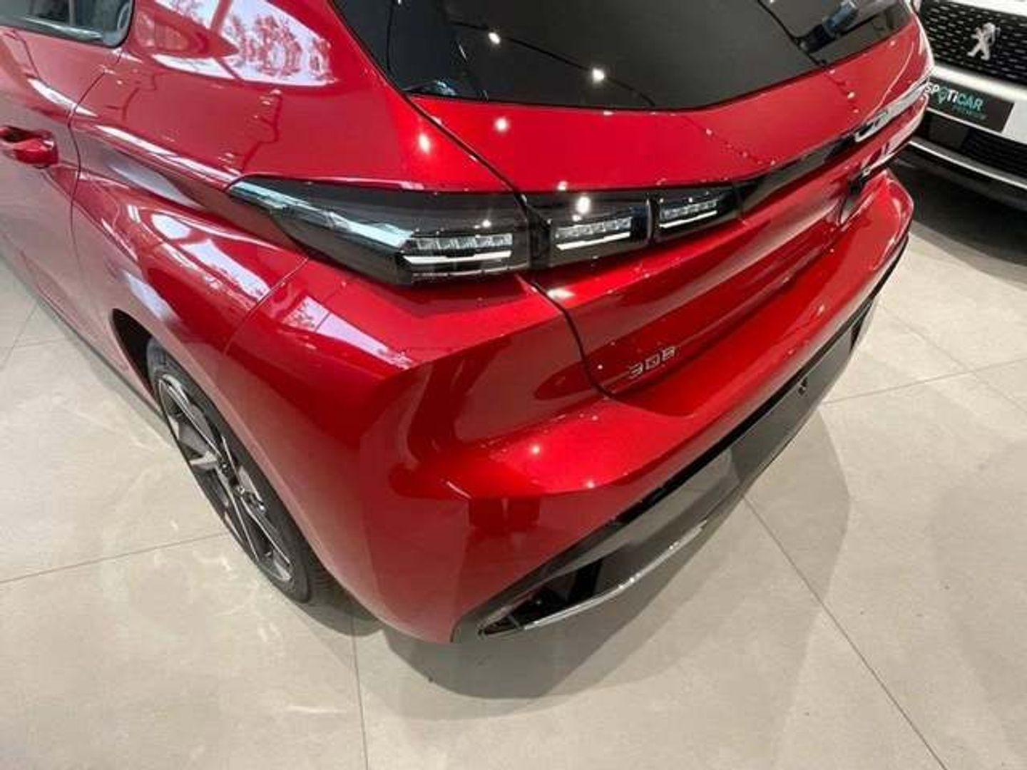 Peugeot 308 PureTech 130 S&S Allure EAT8 96 kW (130 CV)