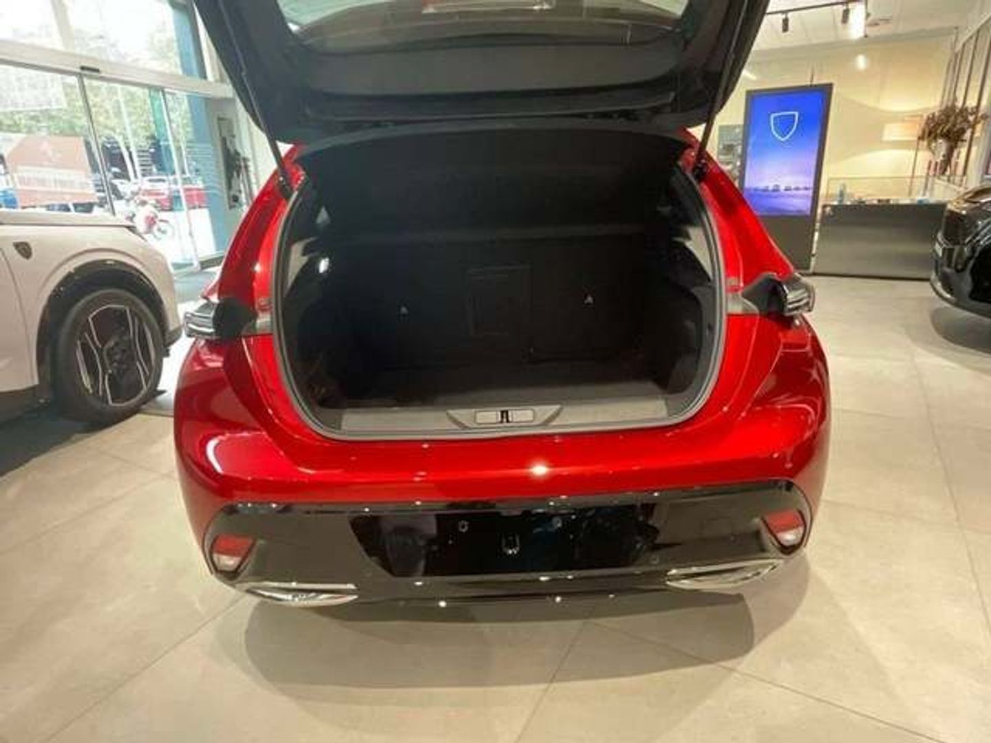 Peugeot 308 PureTech 130 S&S Allure EAT8 96 kW (130 CV)