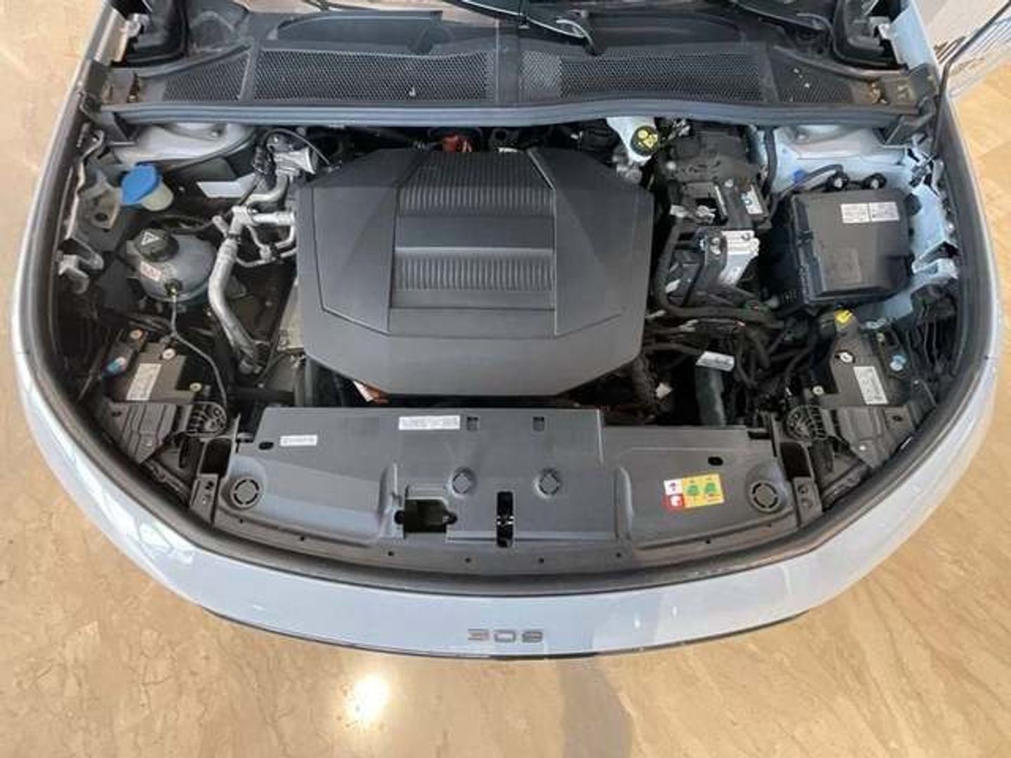 Peugeot e-308 First Edition Eléctrico 115 kW (156 CV) Blanco Sedan