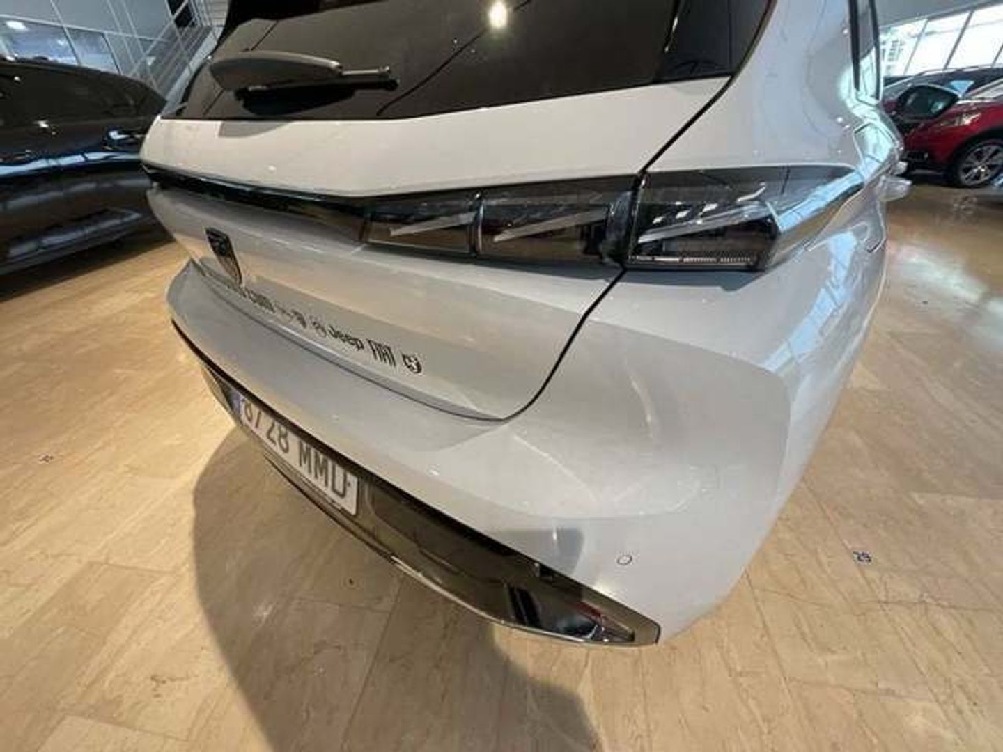 Peugeot e-308 First Edition Eléctrico 115 kW (156 CV) Blanco Sedan