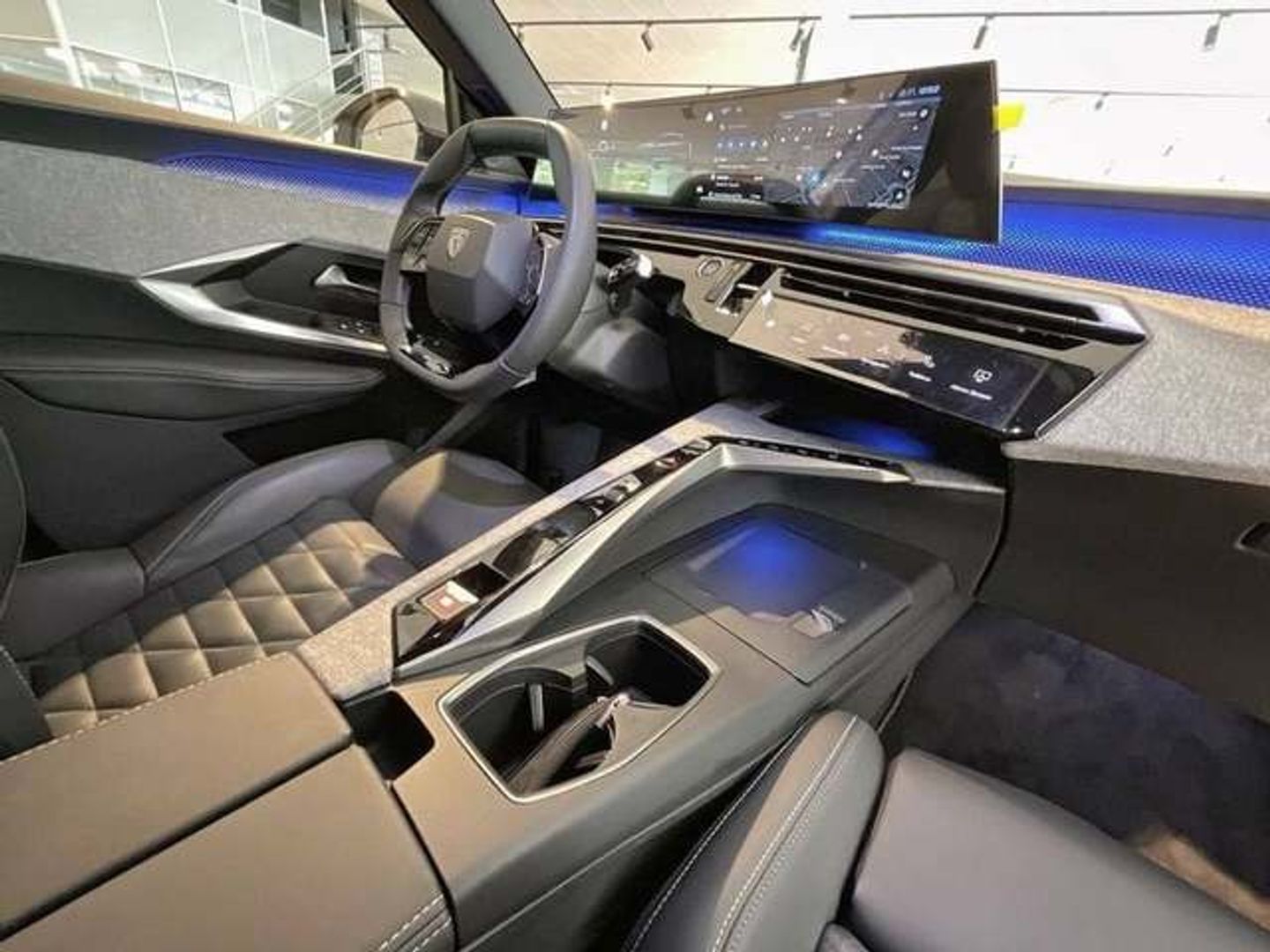 Peugeot e-3008 Eléctrico GT 157 kW (214 CV) Blanco SUV