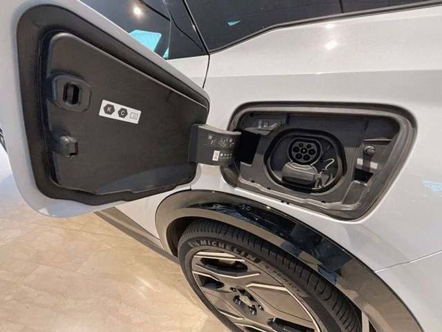 Peugeot e-3008 Eléctrico GT 157 kW (214 CV) Blanco SUV