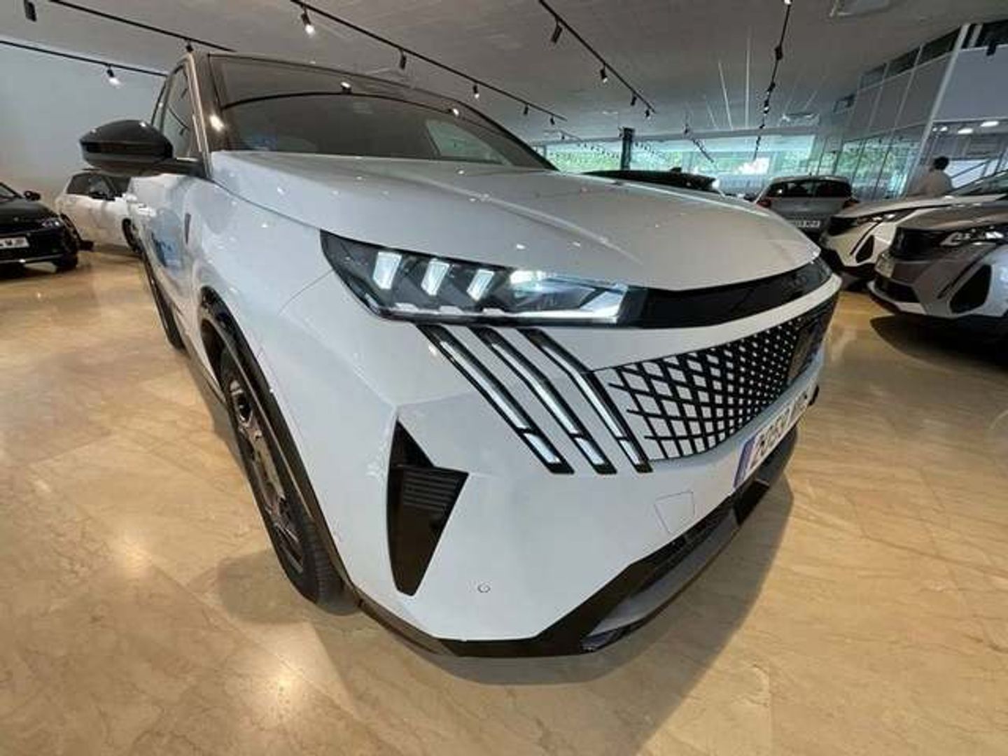 Peugeot e-3008 Eléctrico GT 157 kW (214 CV) Blanco SUV