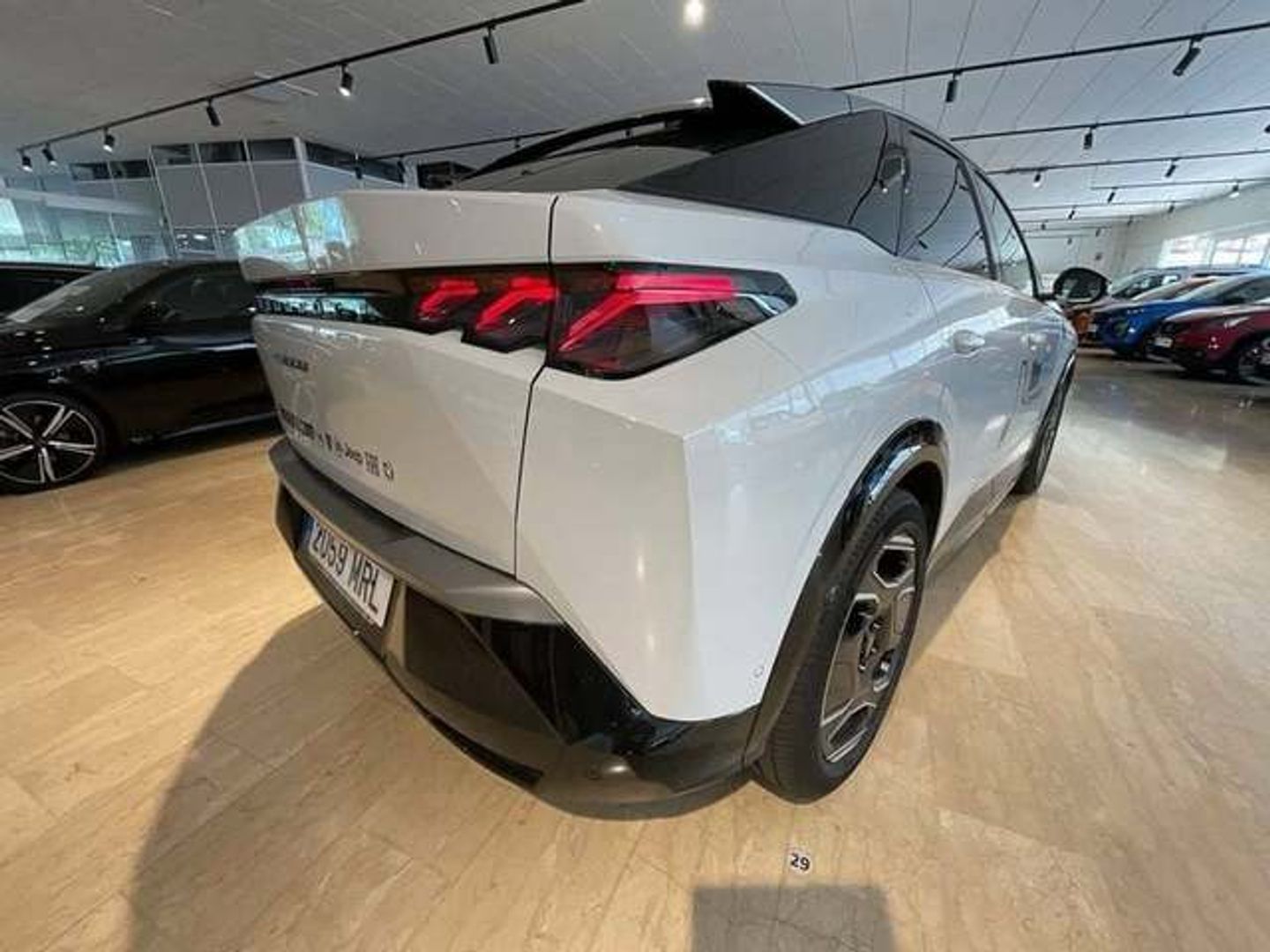 Peugeot e-3008 Eléctrico GT 157 kW (214 CV) Blanco SUV