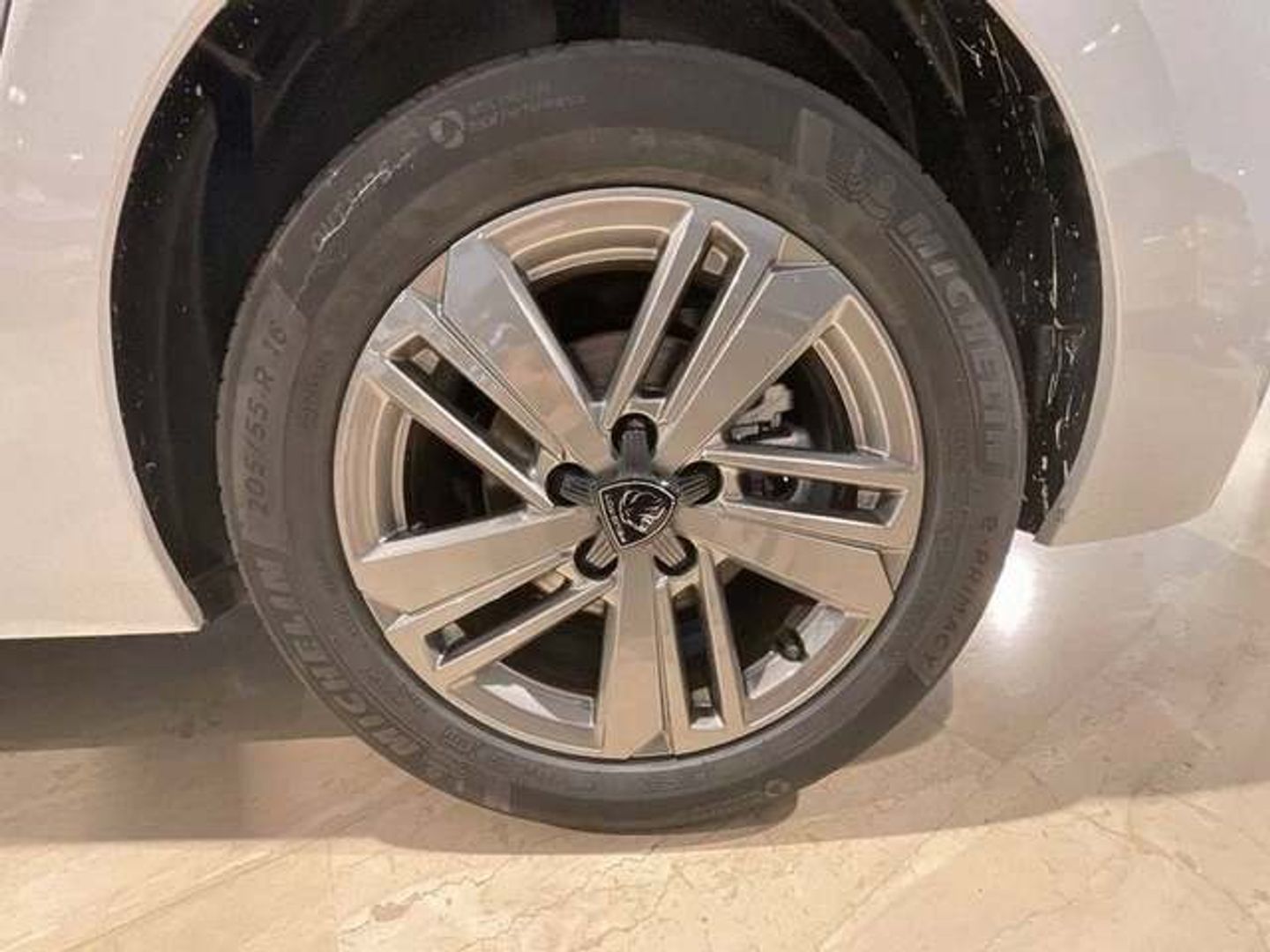 Peugeot 308 BlueHDi 130 S&S Active EAT8 96 kW (130 CV) Blanco Compact