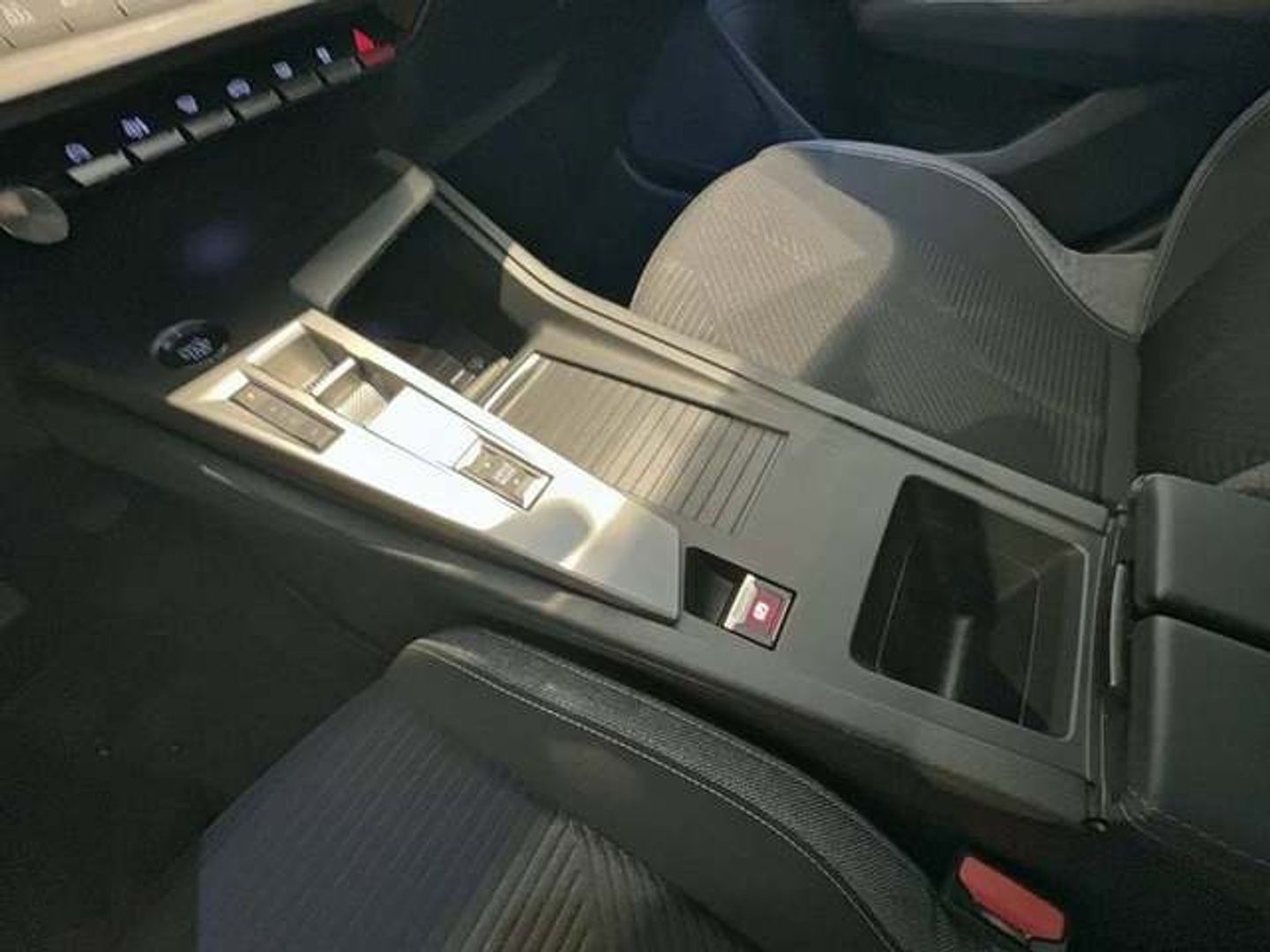 Peugeot 308 BlueHDi 130 S&S Active EAT8 96 kW (130 CV) Blanco Compact