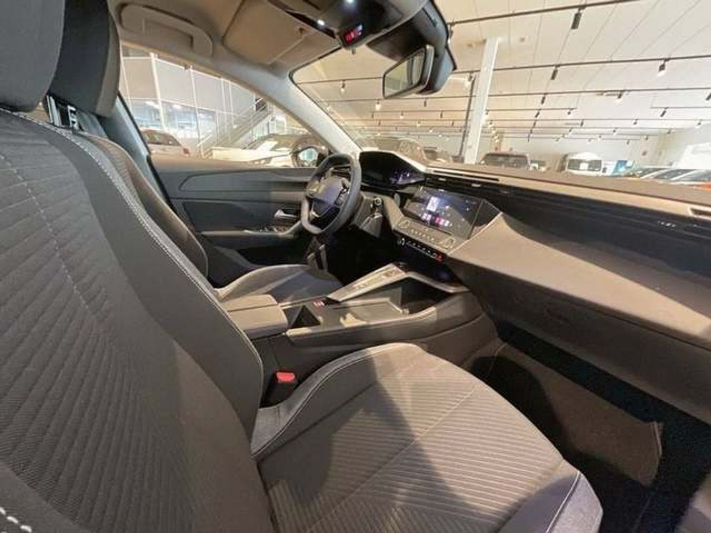 Peugeot 308 BlueHDi 130 S&S Active EAT8 96 kW (130 CV) Blanco Compact
