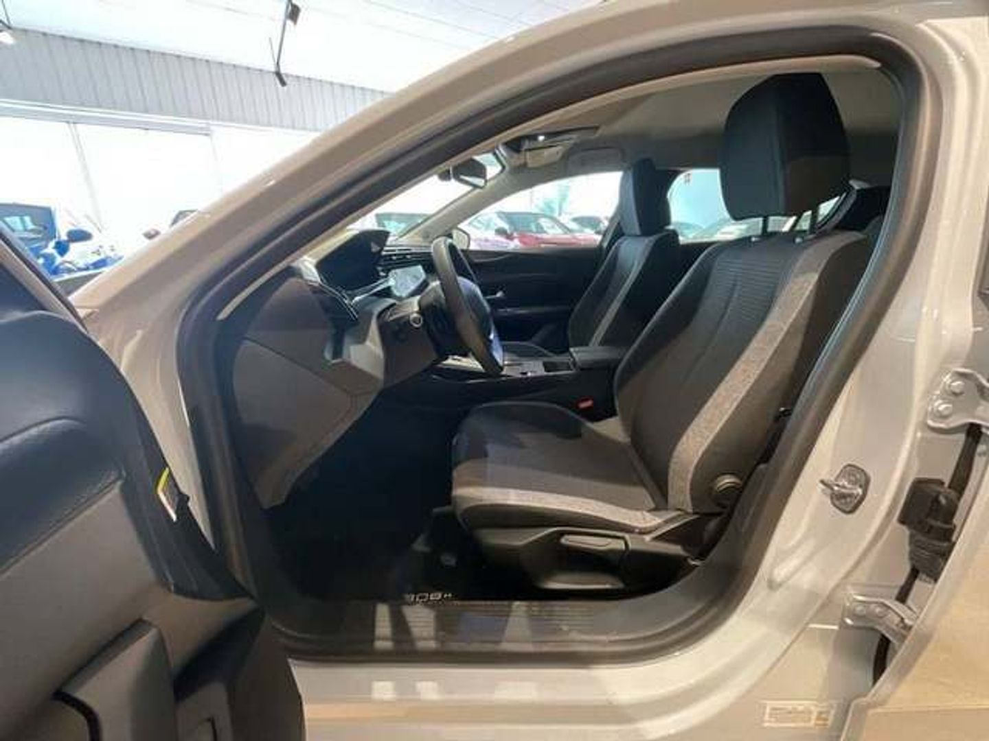 Peugeot 308 BlueHDi 130 S&S Active EAT8 96 kW (130 CV) Blanco Compact