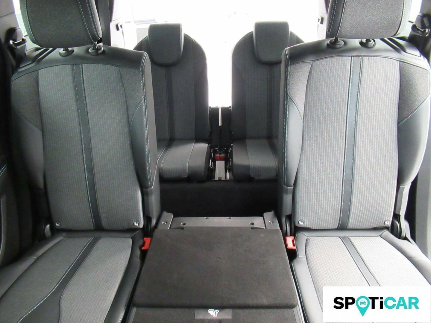 Peugeot 5008 BlueHDI 130 S&S Allure Pack EAT8 96 kW (130 CV)