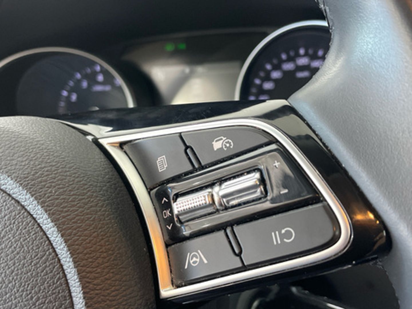 Kia XCeed 1.5 MHEV iMT Tech 118 kW (160 CV) Gris Plata SUV