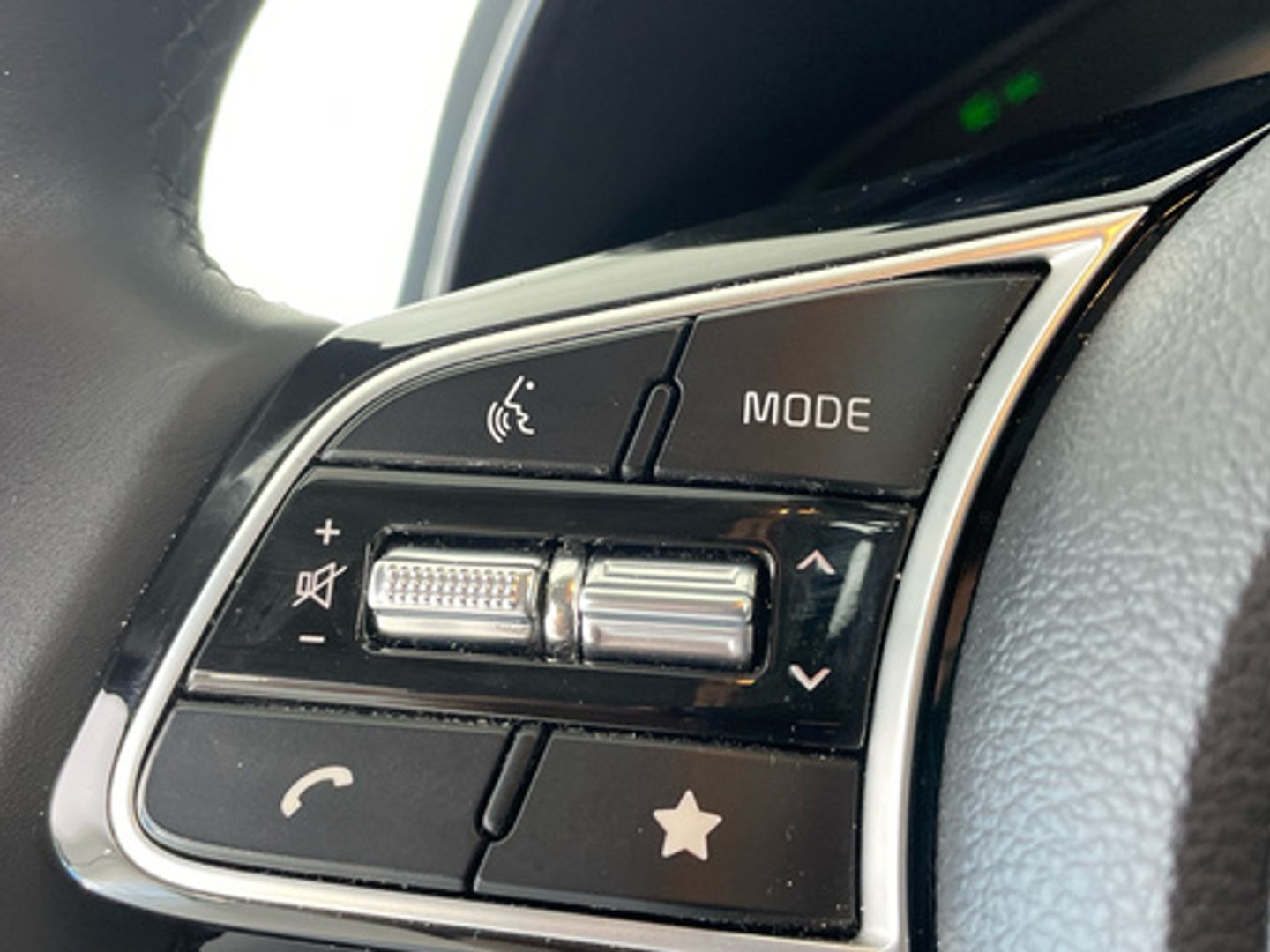 Kia XCeed 1.5 MHEV iMT Tech 118 kW (160 CV) Gris Plata SUV