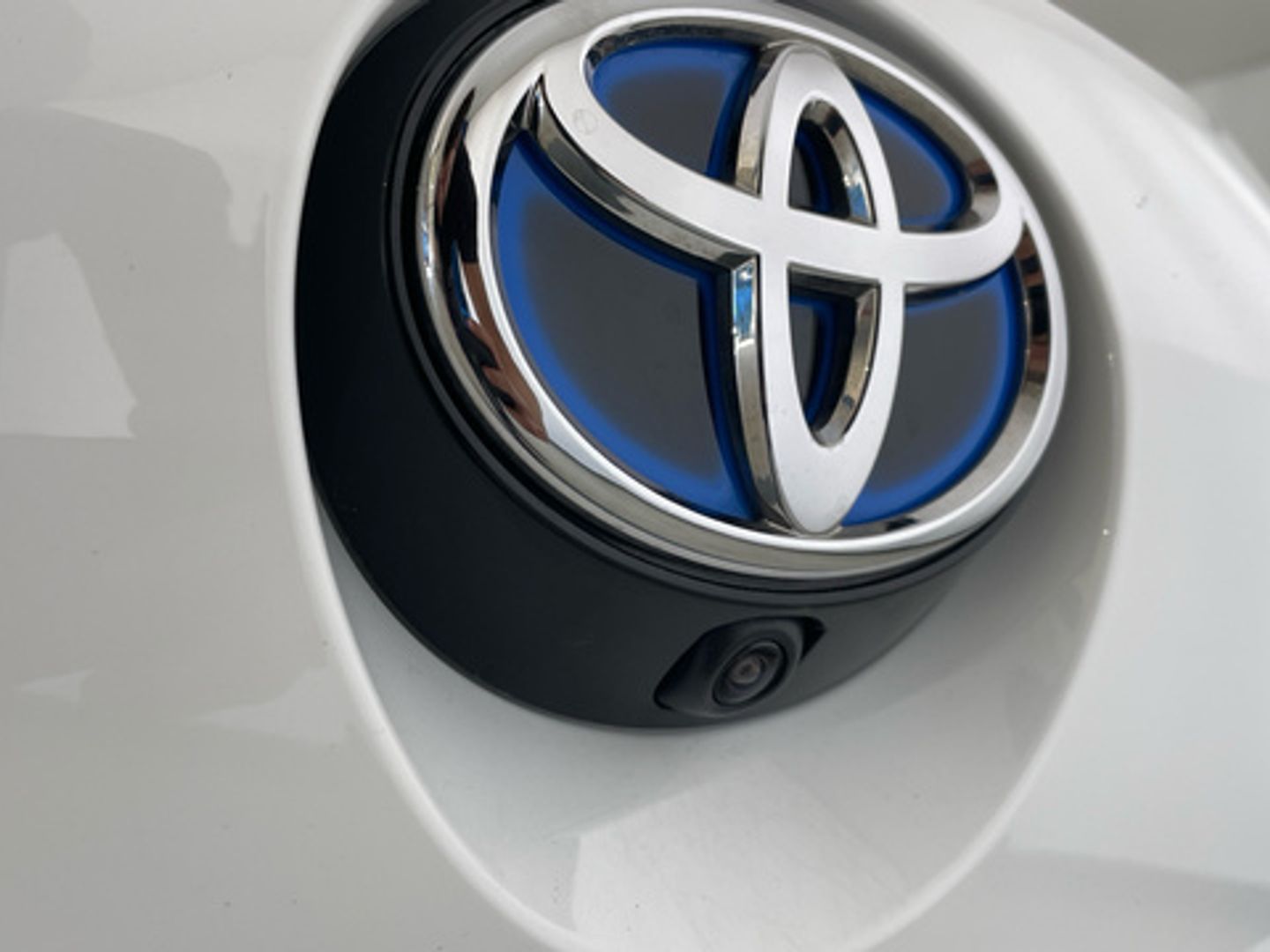 Toyota Corolla 140H Active Plus 103 kW (140 CV) Blanco Sedan