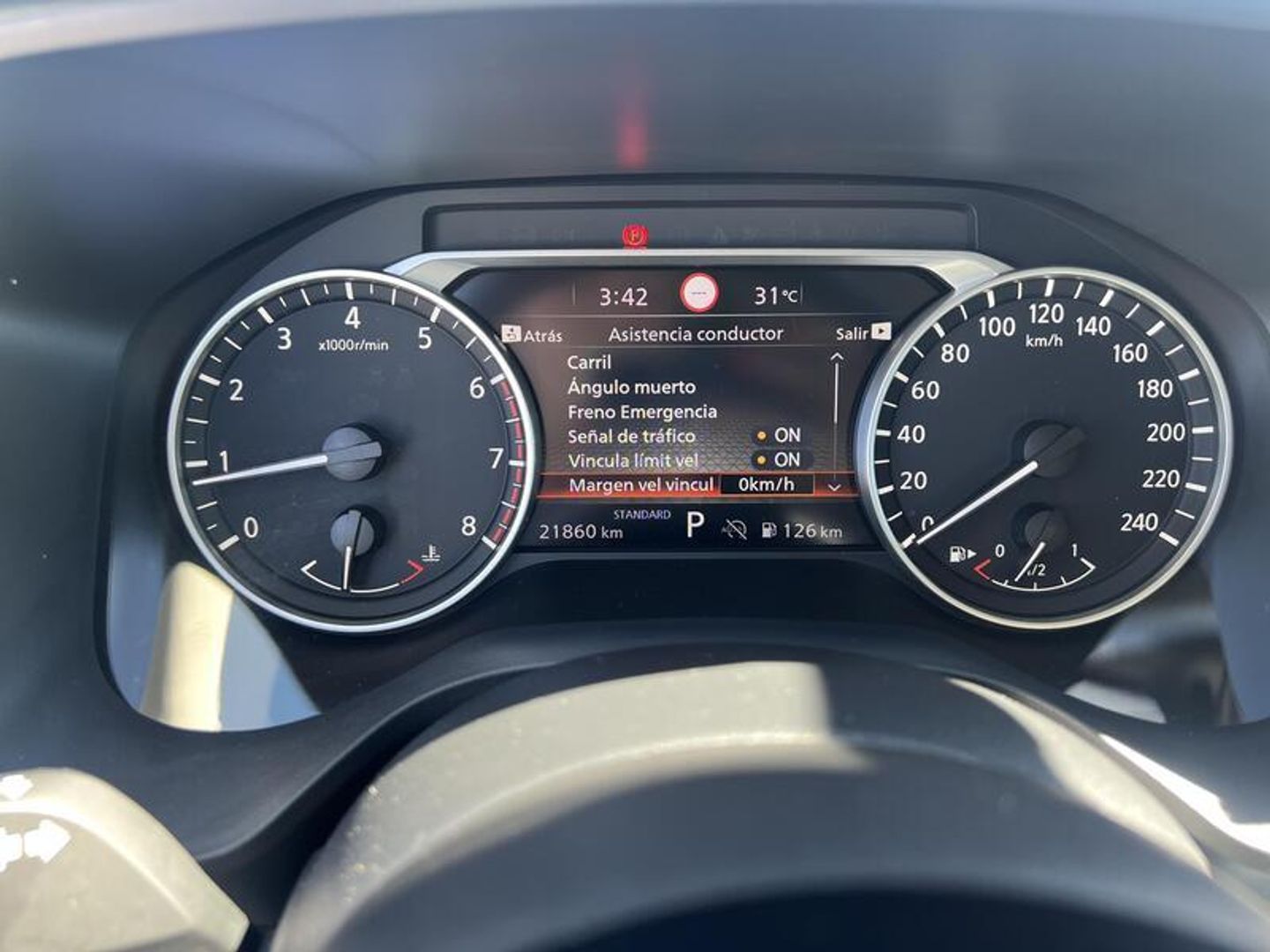 Nissan Qashqai DIG-T 158 mHEV Acenta Xtronic 116 kW (158 CV) Gris SUV