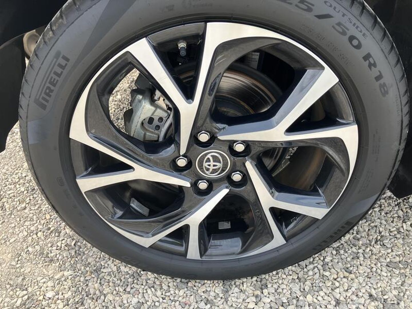 Toyota C-HR 1.8 125H Advance 90 kW (122 CV) Gris SUV