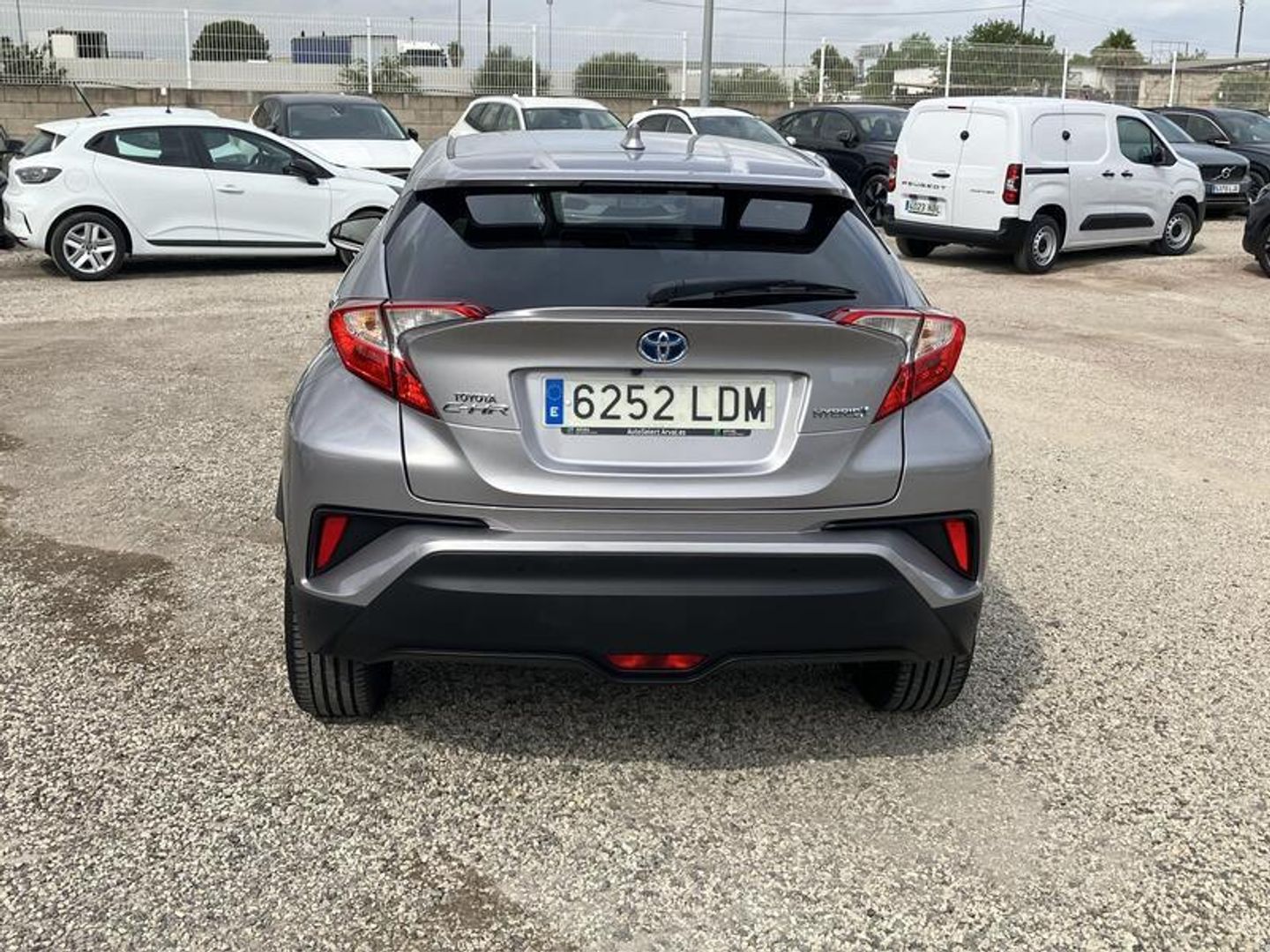 Toyota C-HR 1.8 125H Advance 90 kW (122 CV) Gris SUV