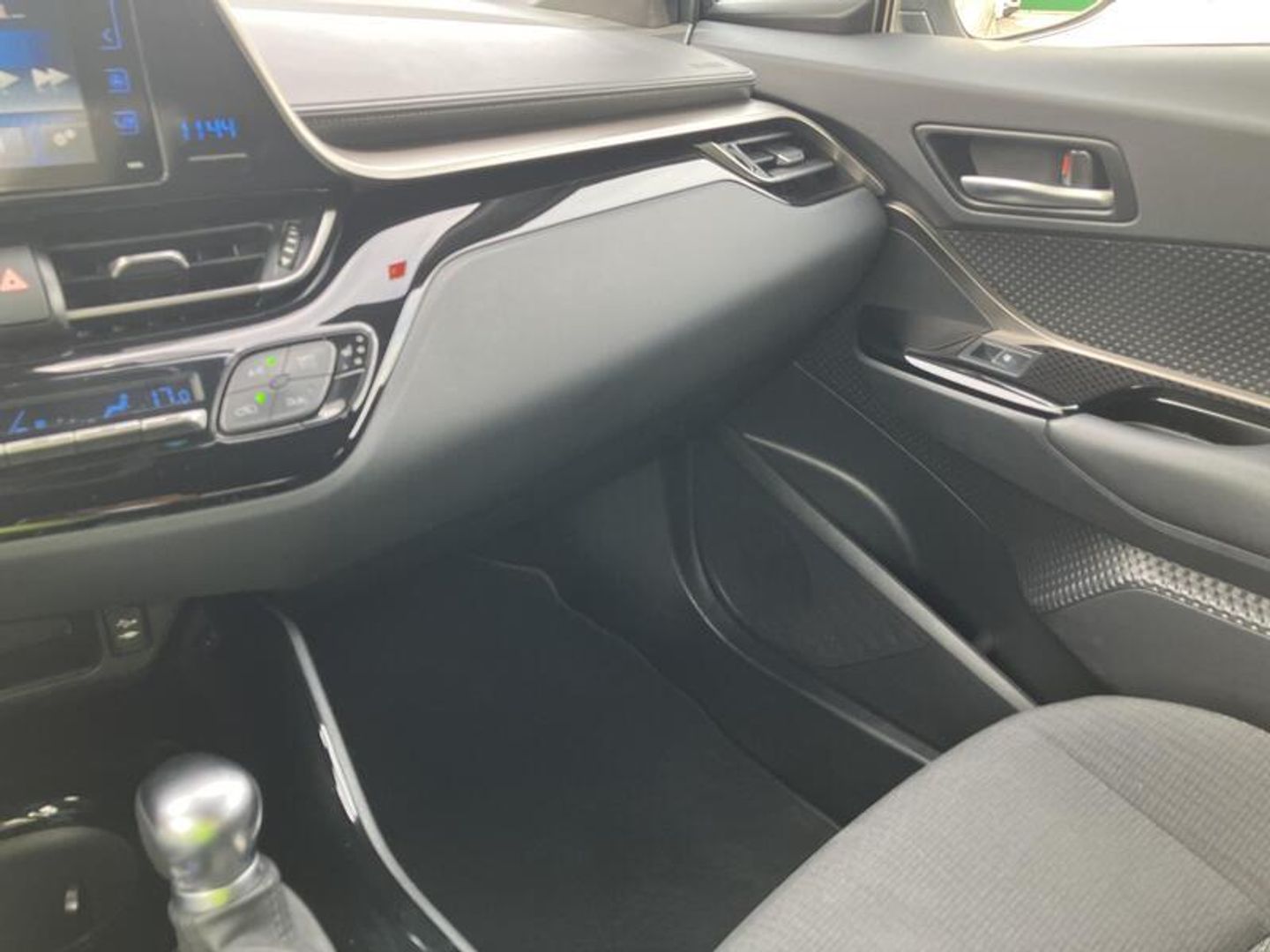 Toyota C-HR 1.8 125H Advance 90 kW (122 CV) Gris SUV