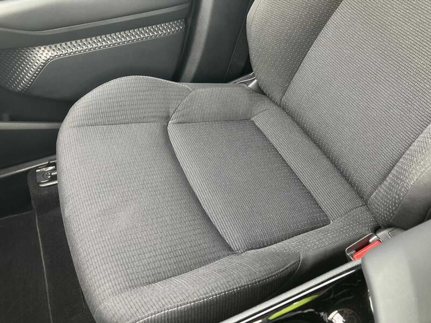 Toyota C-HR 1.8 125H Advance 90 kW (122 CV) Gris SUV