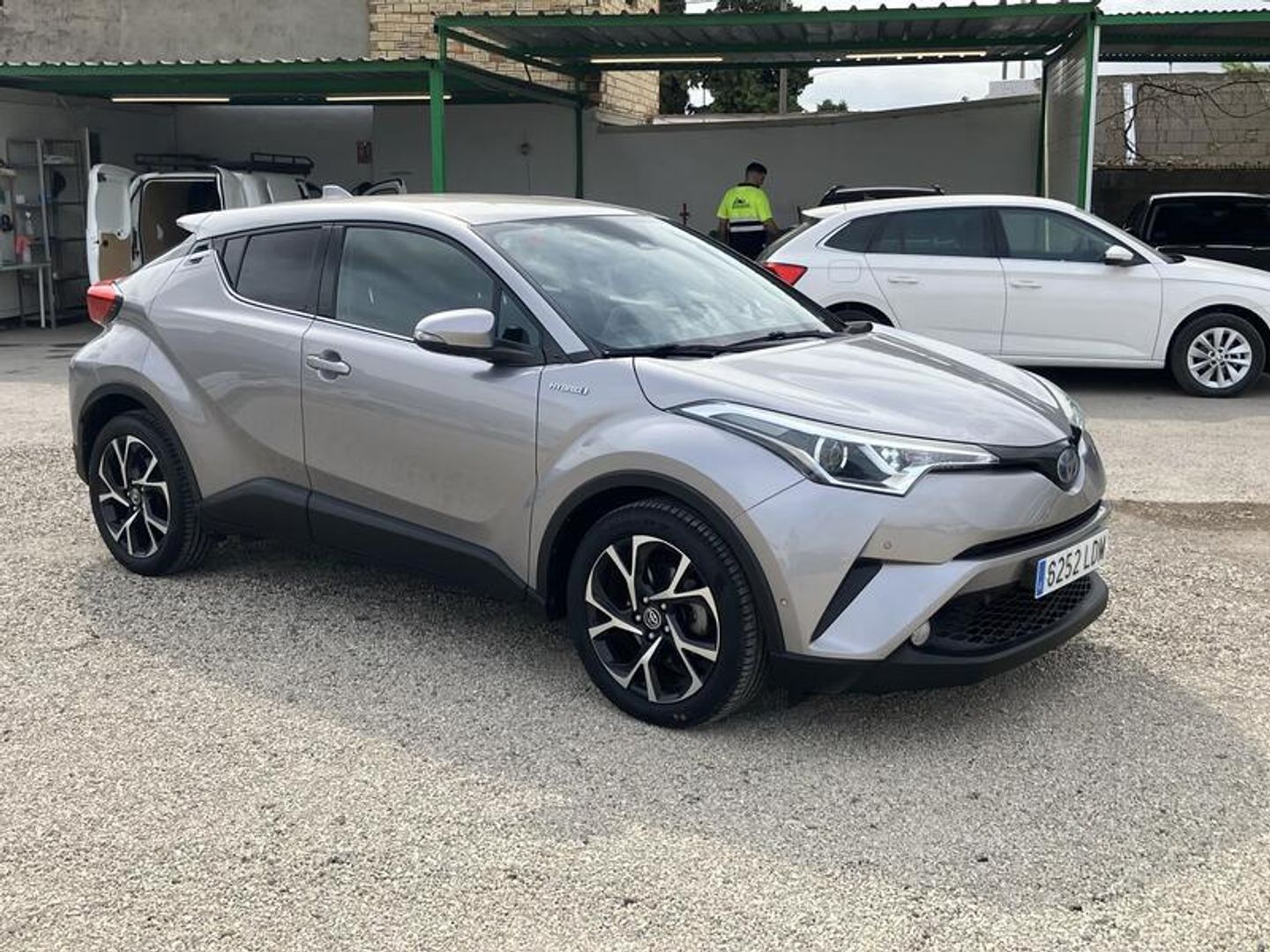 Toyota C-HR 1.8 125H Advance 90 kW (122 CV) Gris SUV
