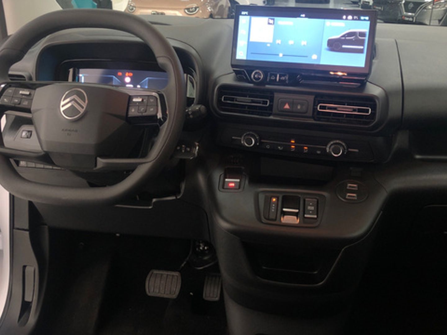 Citroen ë-Berlingo Talla M Plus 50 kWh 100 kW (136 CV)