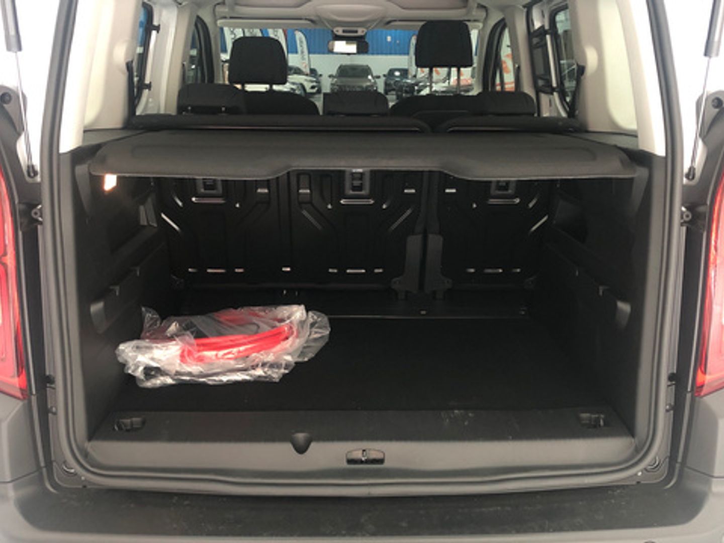 Citroen ë-Berlingo Talla M Plus 50 kWh 100 kW (136 CV)