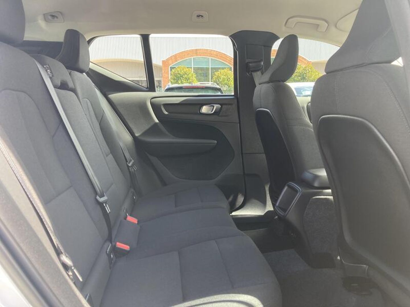 Volvo XC40 T3 Momentum Core 120 kW (163 CV) Blanco SUV