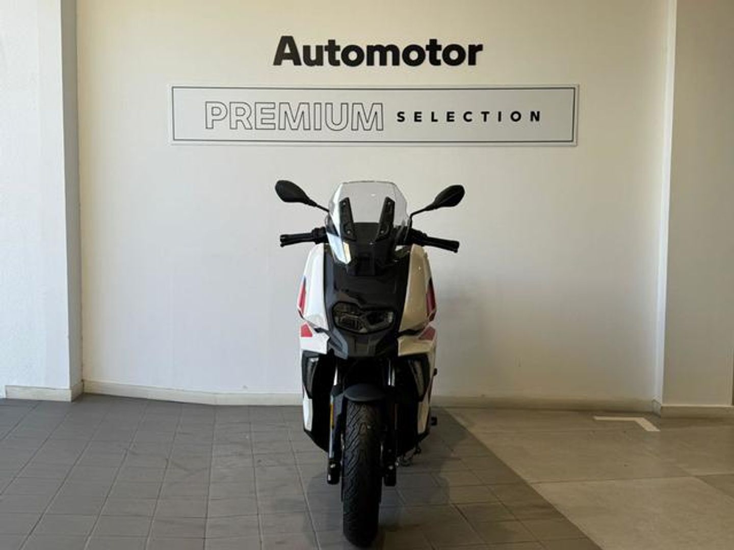 BMW Motorrad C 400 X Blanco Motorcycle