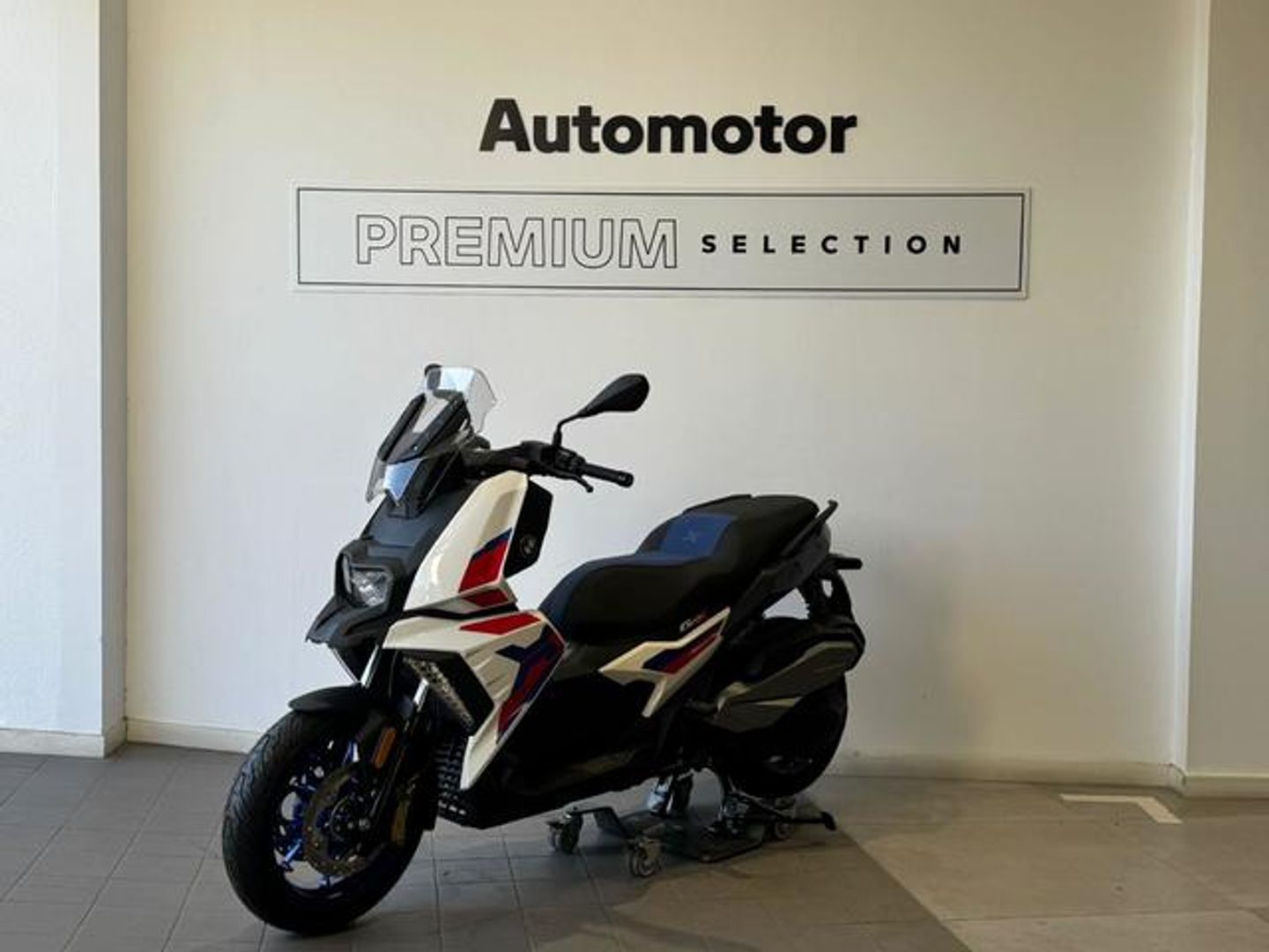 BMW Motorrad C 400 X Blanco Motorcycle