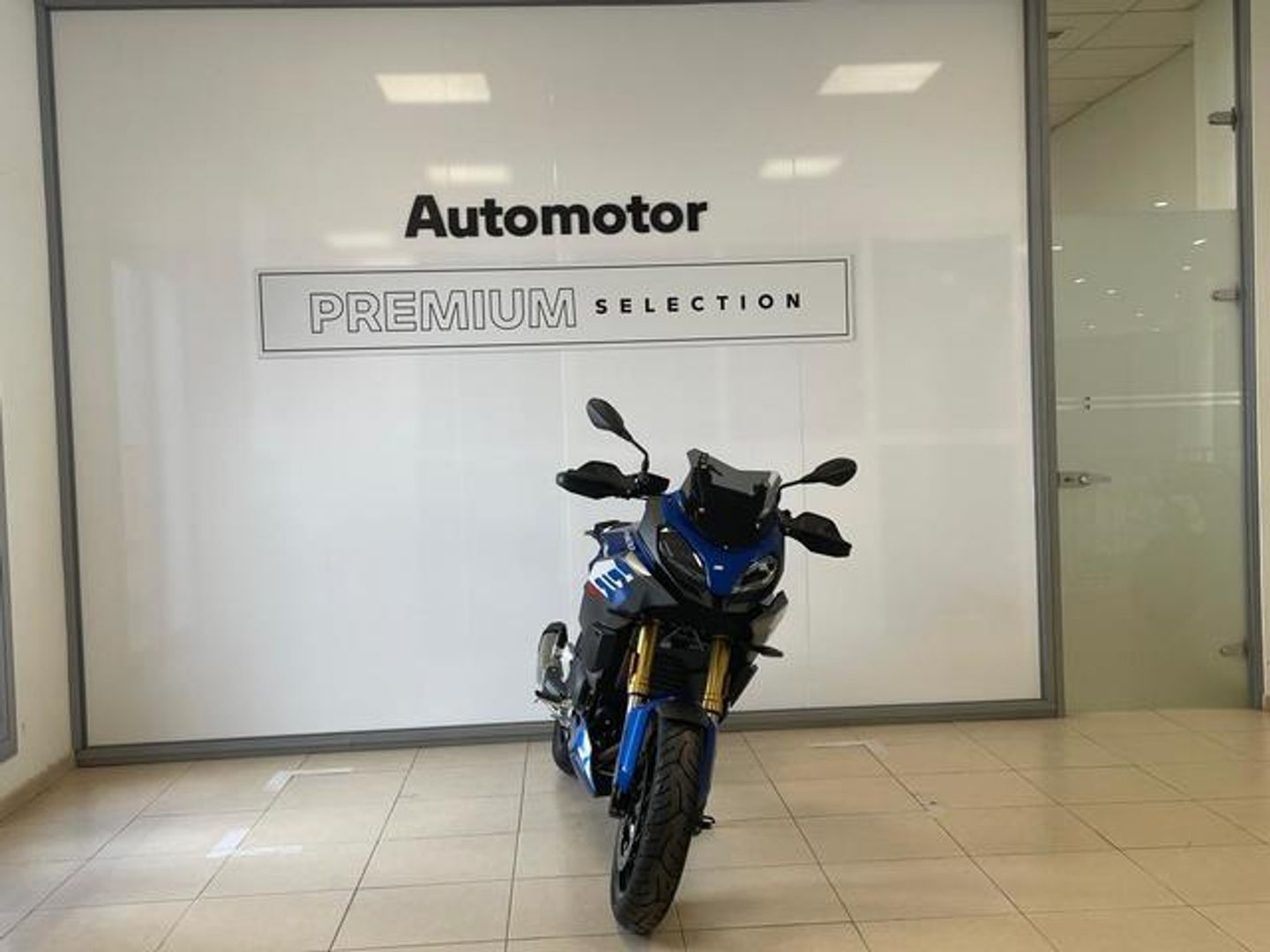 BMW Motorrad F 900 XR A2