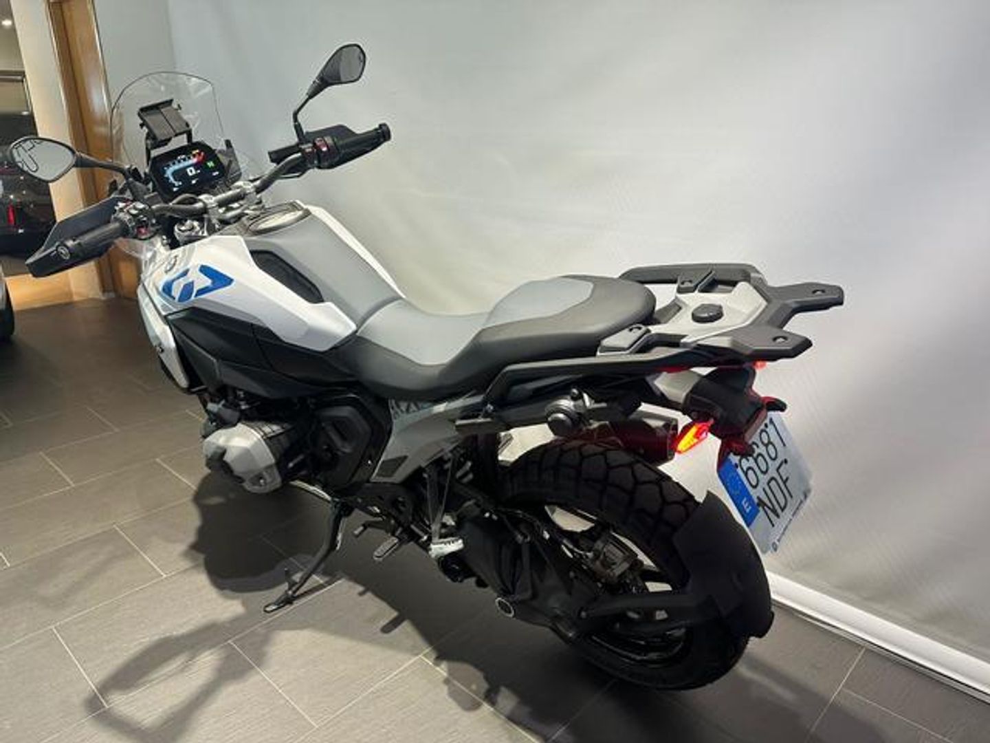 BMW Motorrad R 1300 GS Blanco Motorcycle