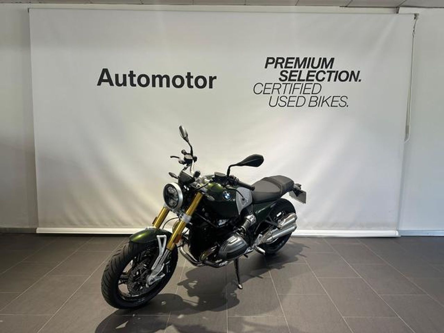 BMW Motorrad R nineT Verde Motorcycle
