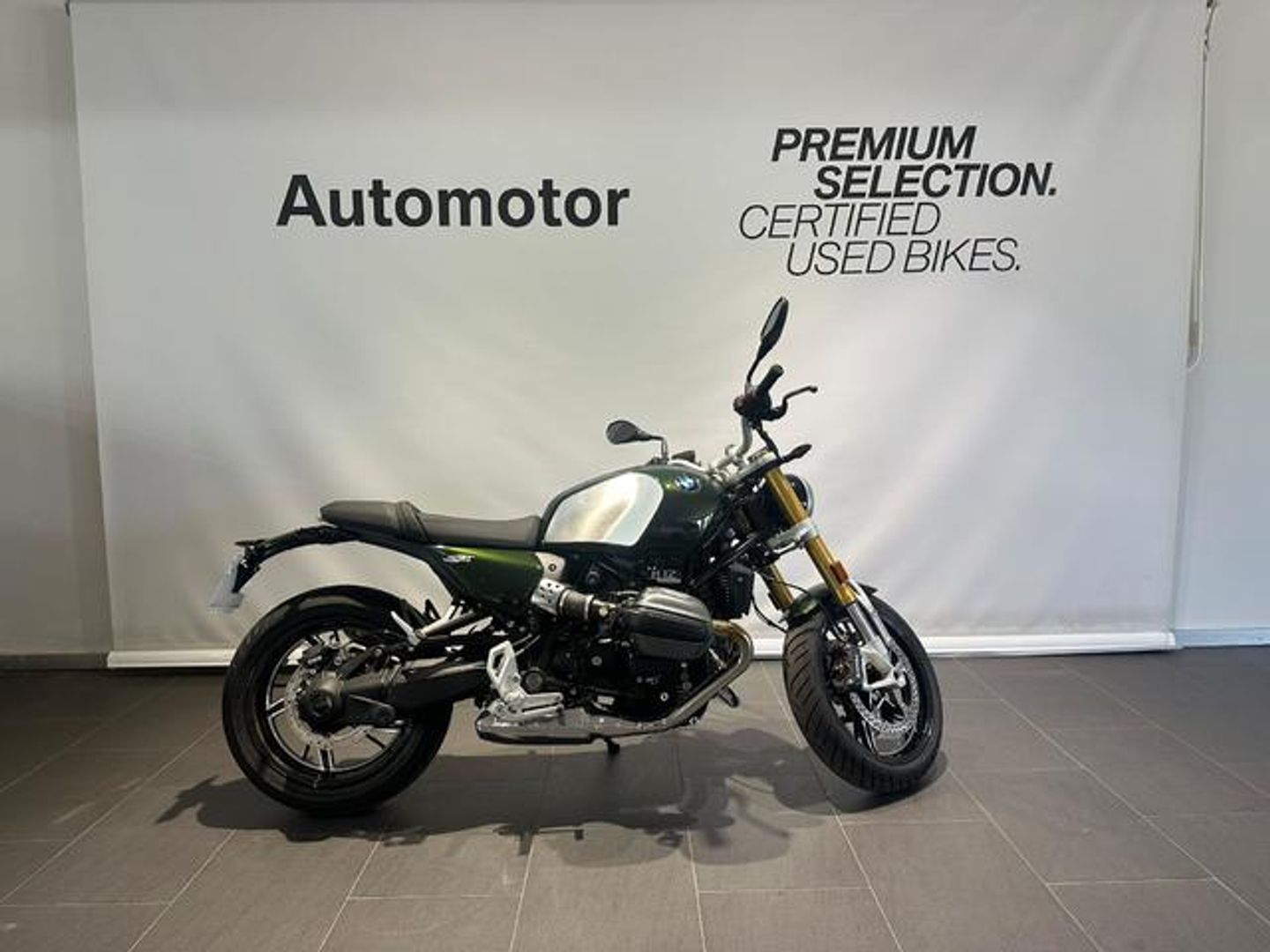 BMW Motorrad R nineT Verde Motorcycle