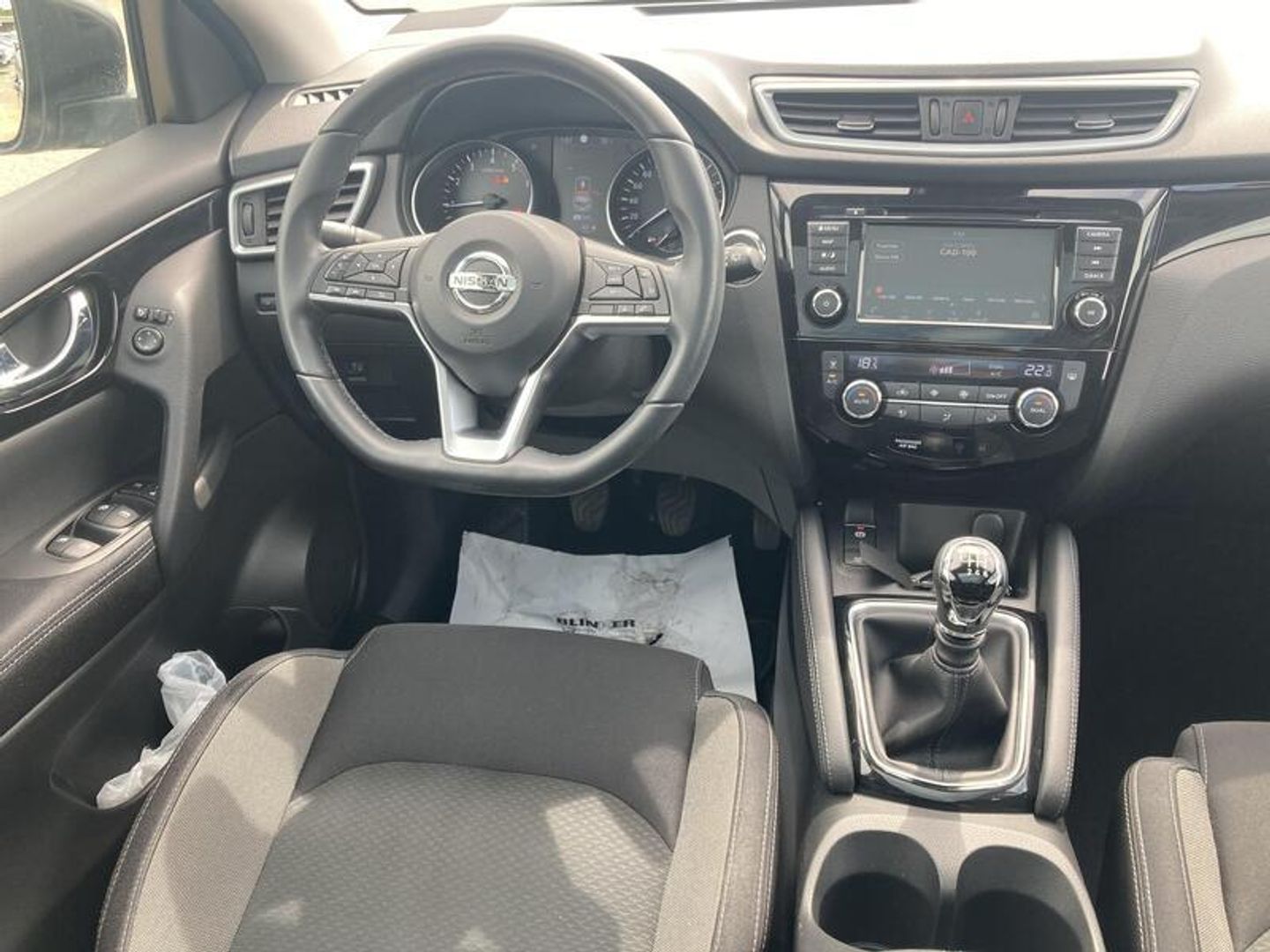 Nissan Qashqai DIG-T 140 Acenta 4x2 103 kW (140 CV) Negro SUV