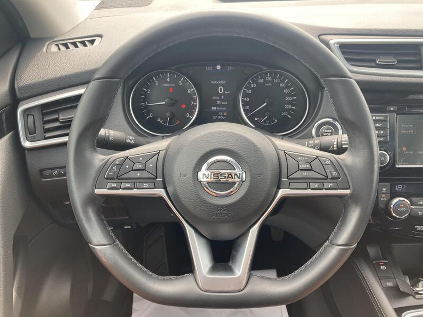 Nissan Qashqai DIG-T 140 Acenta 4x2 103 kW (140 CV) Negro SUV