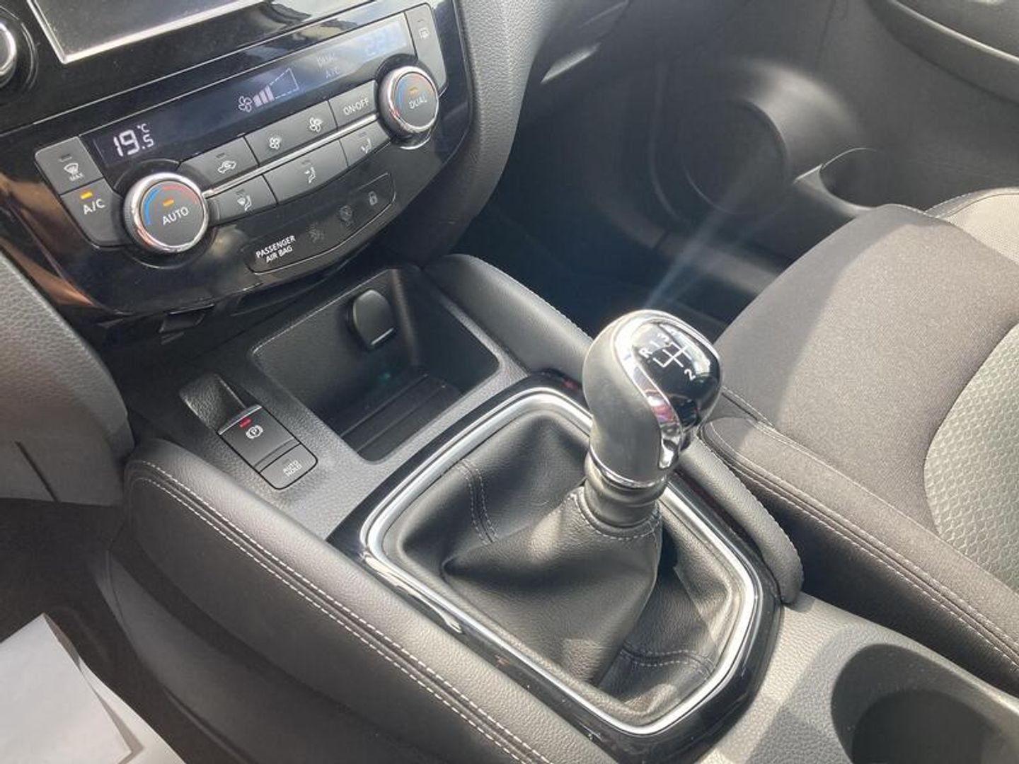 Nissan Qashqai DIG-T 140 Acenta 4x2 103 kW (140 CV) Negro SUV